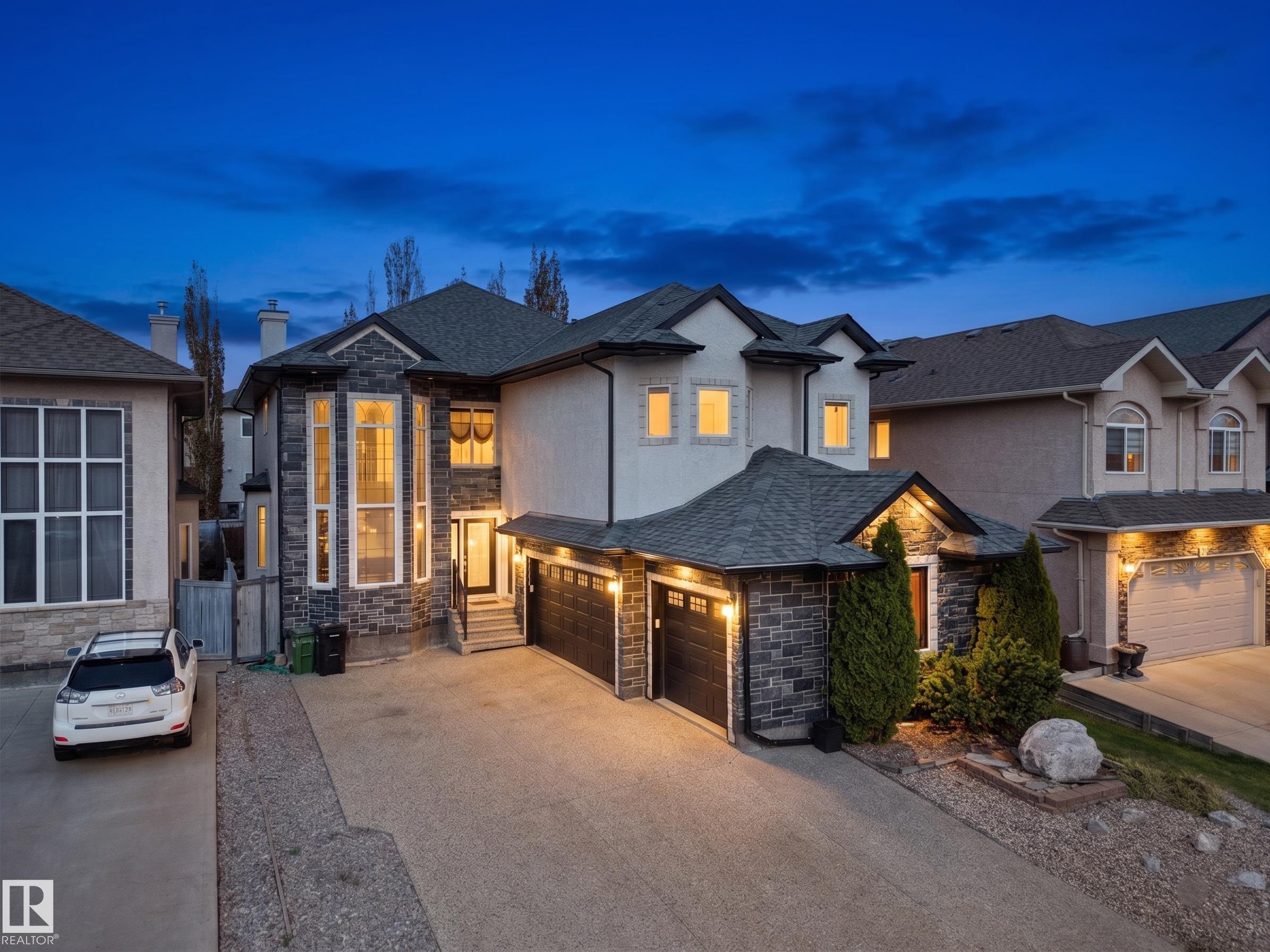 Real Estate Listing MLS E4489470