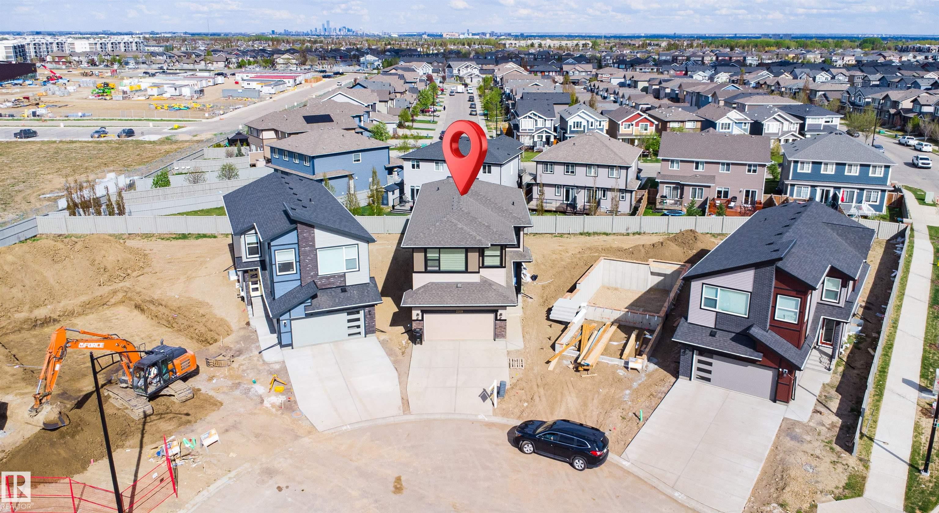 Real Estate Listing MLS E4489581