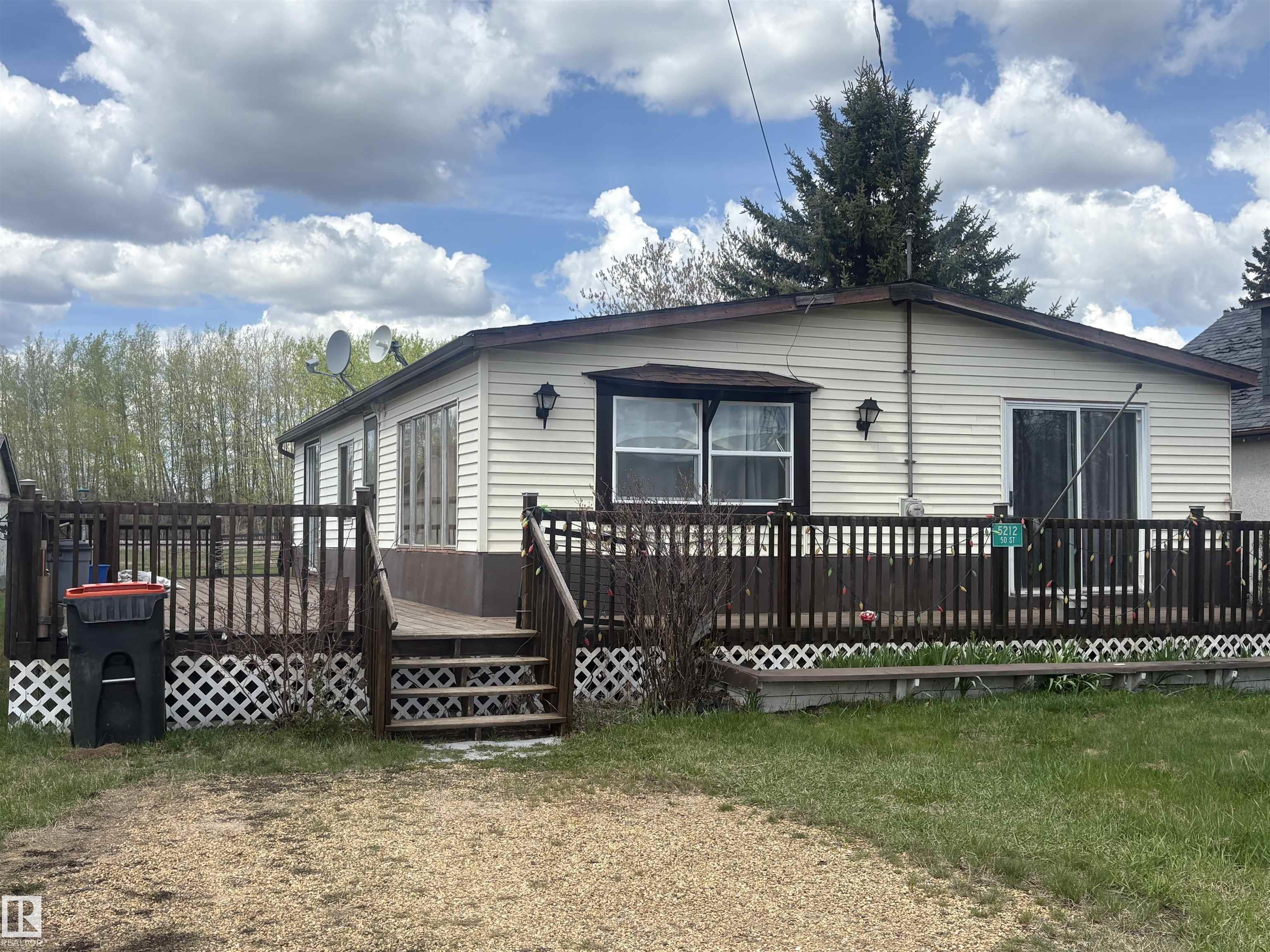 5212 50 Street, Newbrook, MLS® # E4489605
