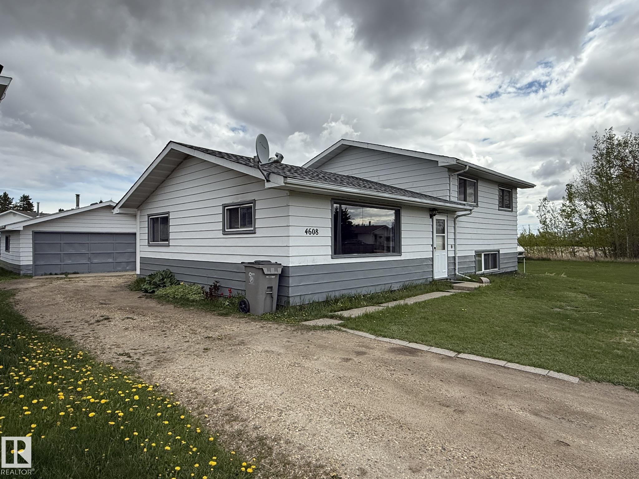4608 52 Avenue, Warburg, MLS® # E4489647