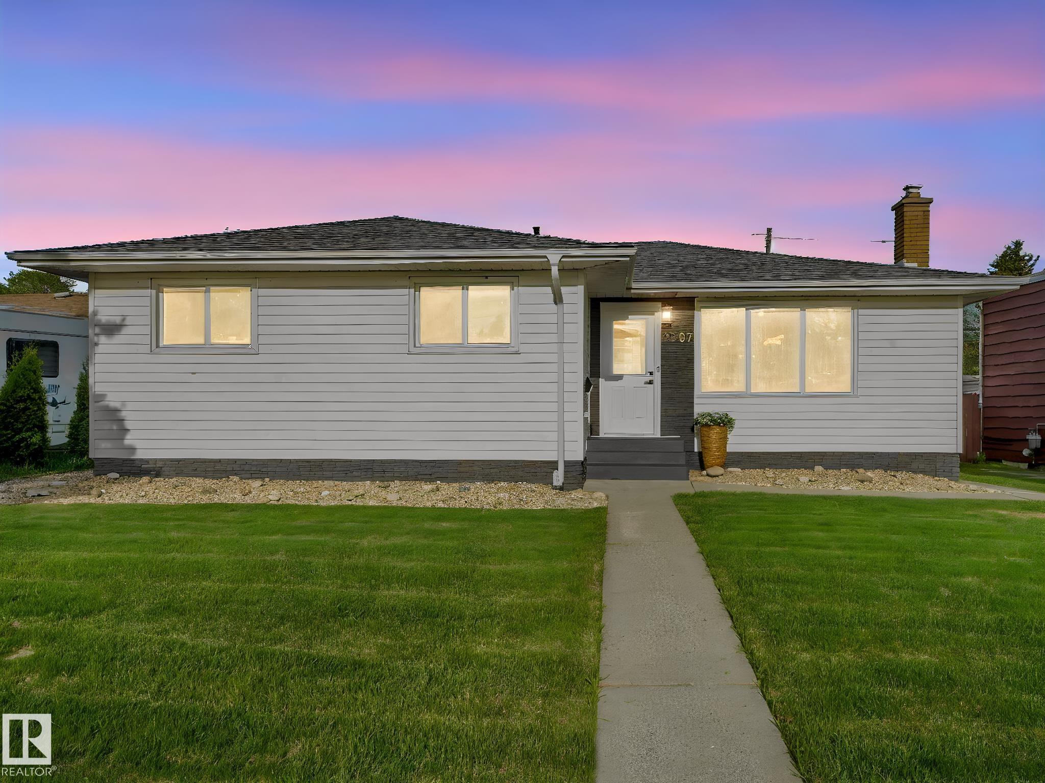 9207 169 Street Nw, Edmonton, MLS® # E4490420