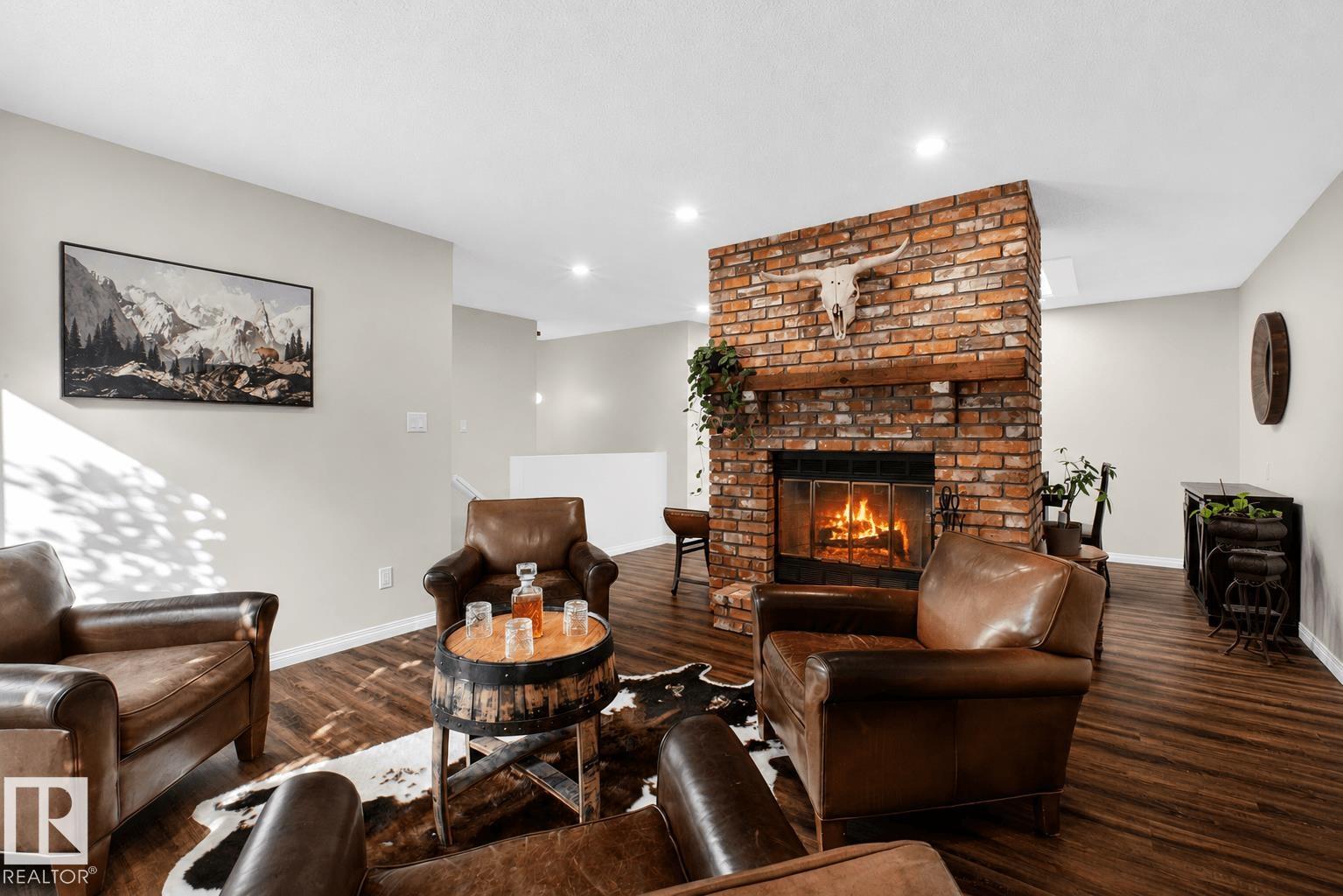 19016 92 Avenue, Edmonton, MLS® # E4490715