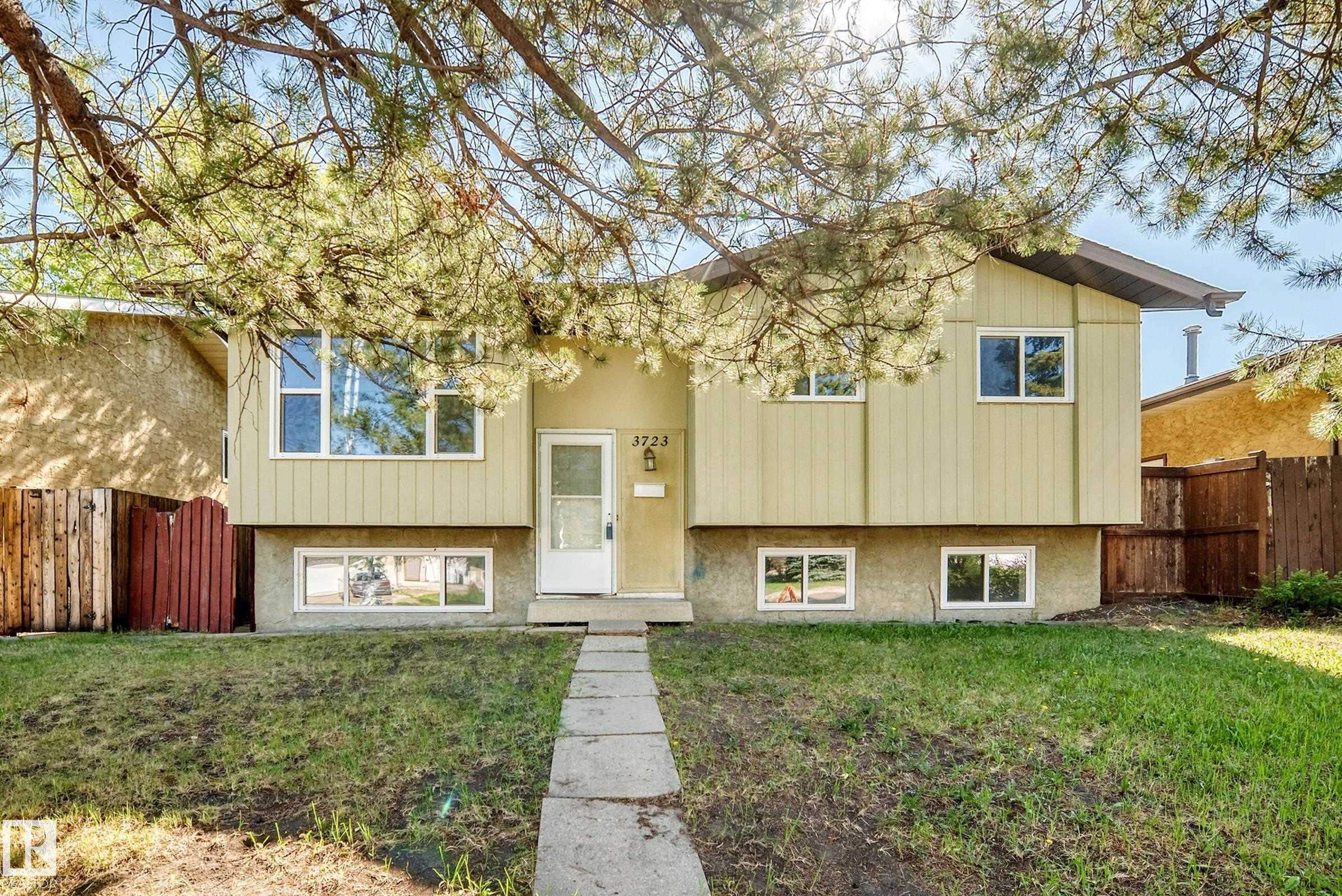 Real Estate Listing MLS E4490743