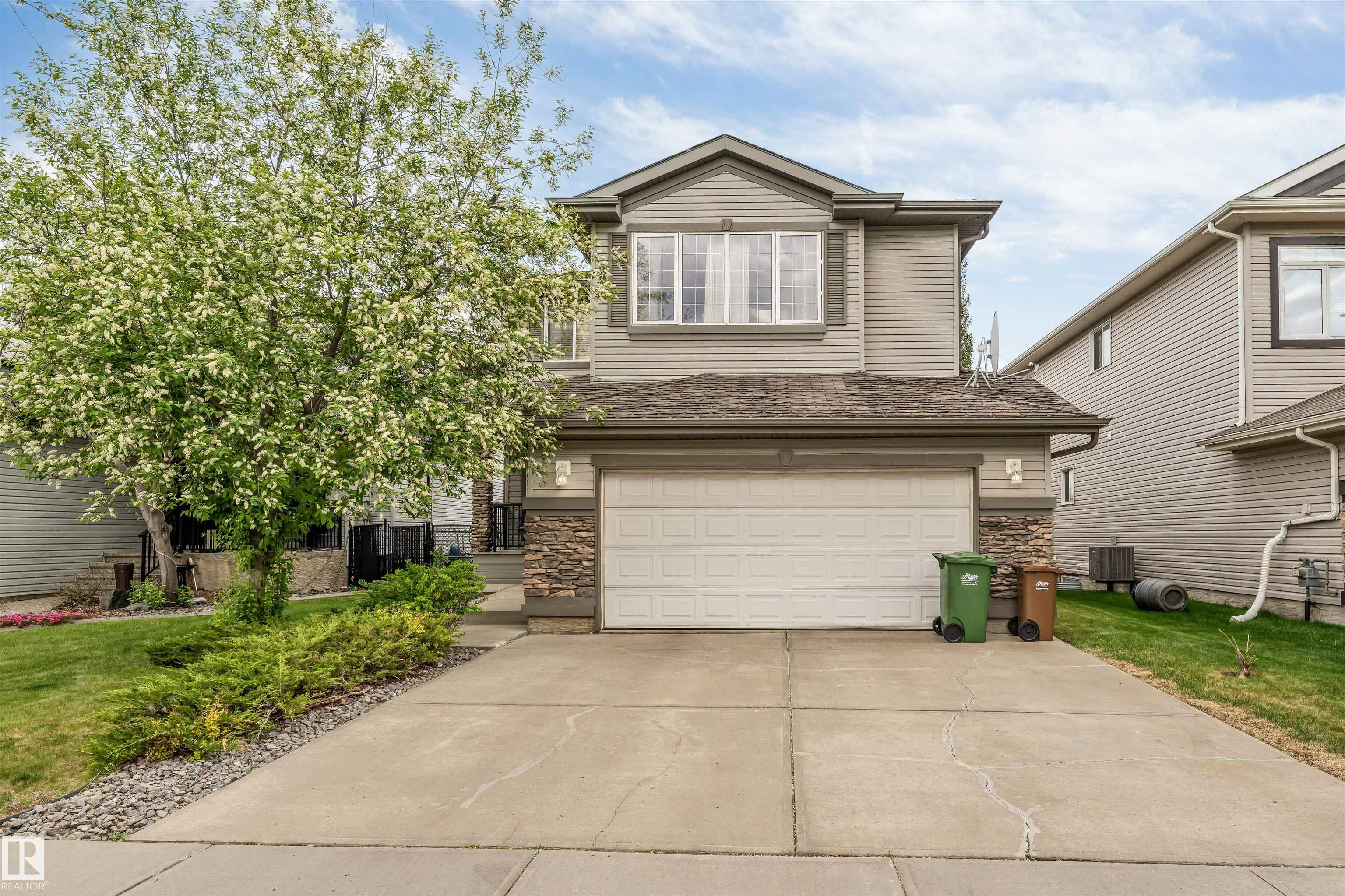 Real Estate Listing MLS E4491228