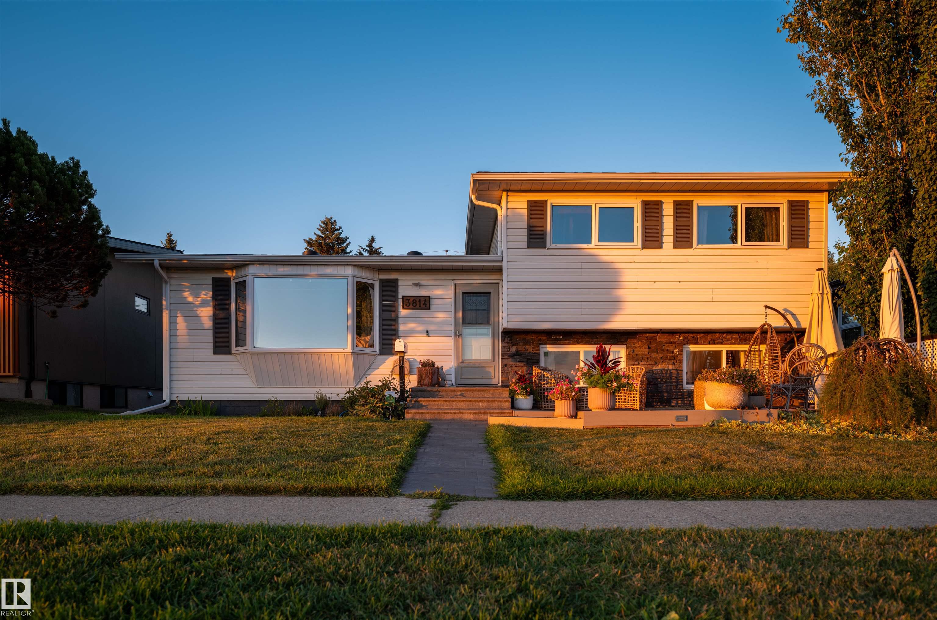 3814 Ada Boulevard, Edmonton, MLS® # E4491484