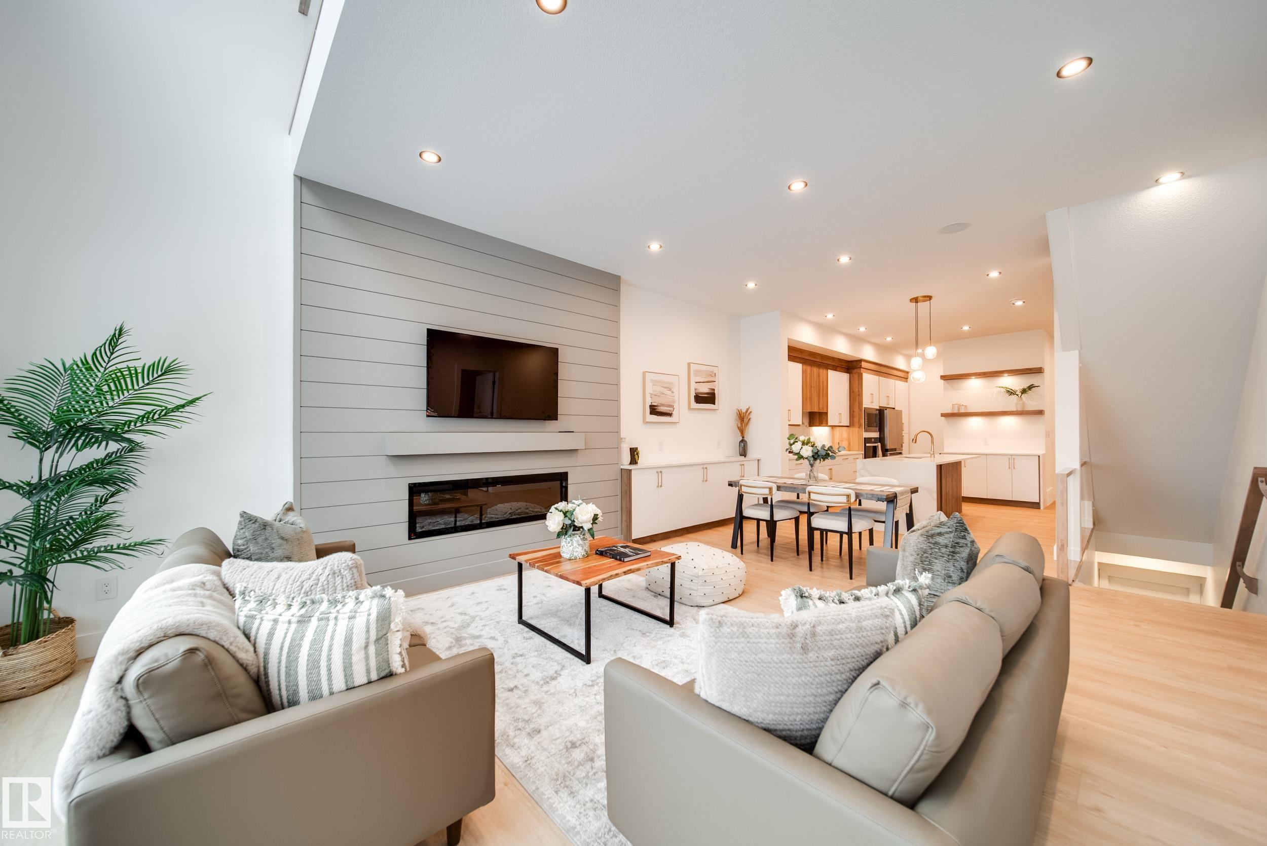 Real Estate Listing MLS E4491552