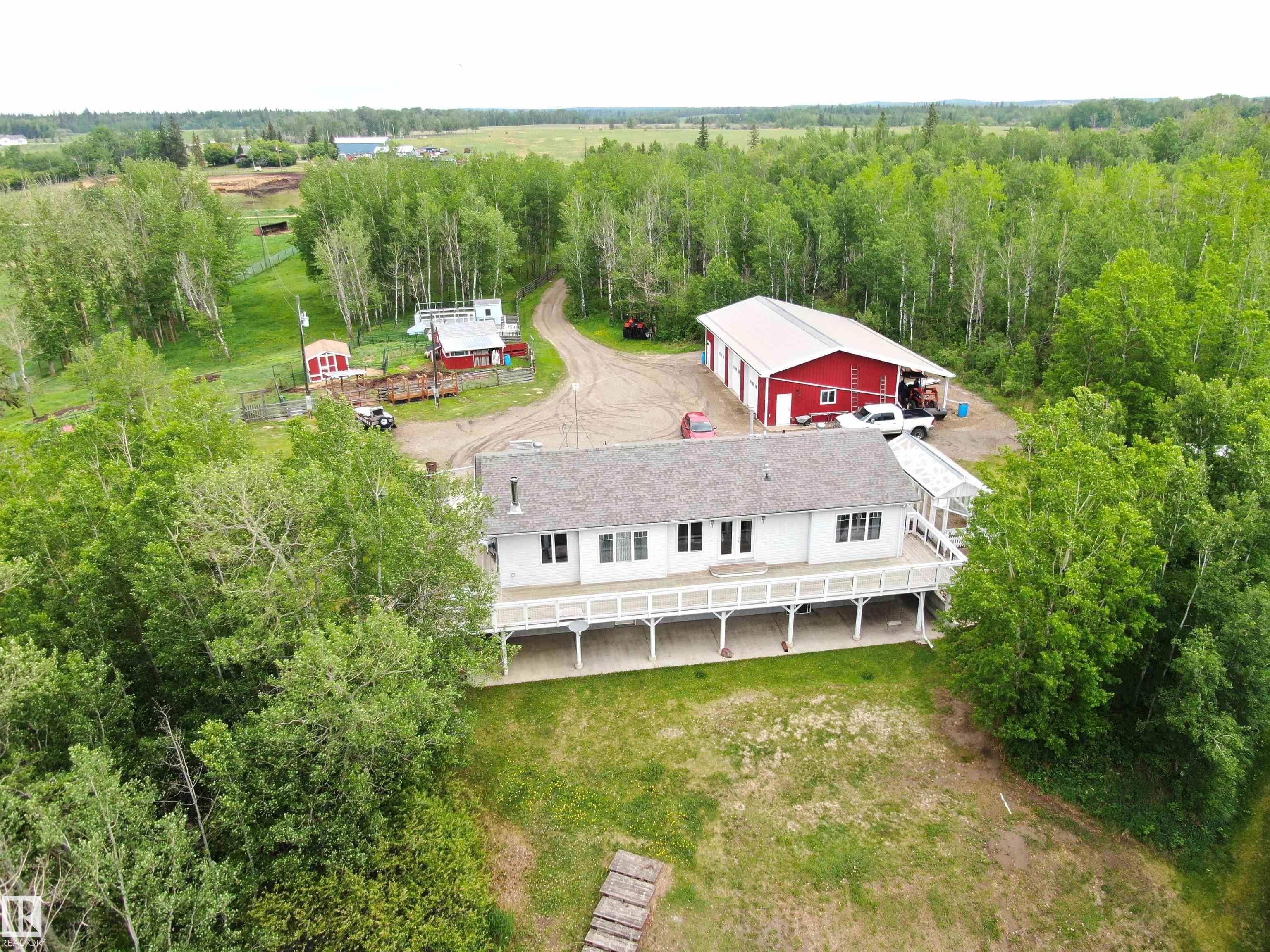 1213 Twp Road 554, Rural Lac Ste. Anne County, MLS® # E4492095