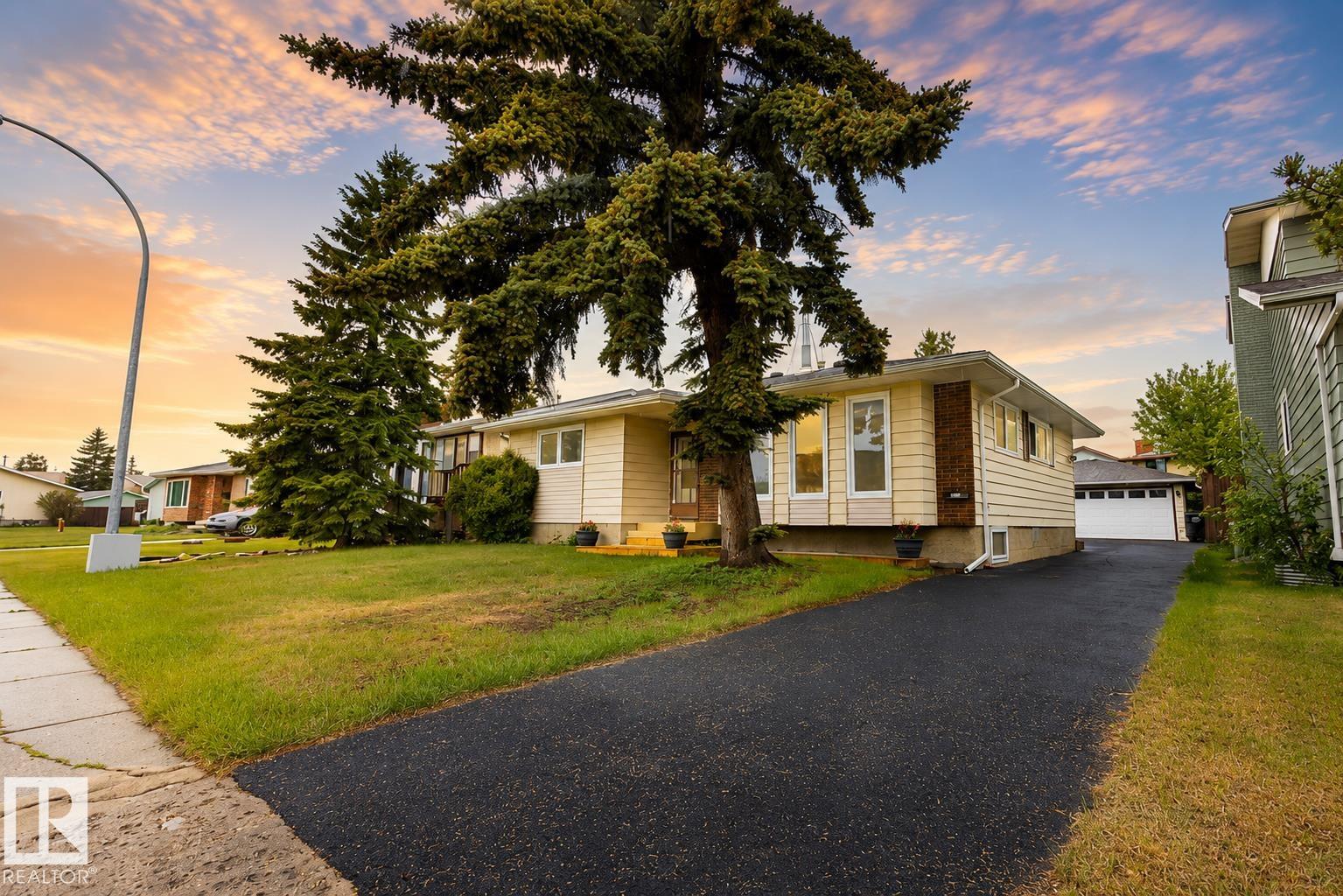 Real Estate Listing MLS E4492185