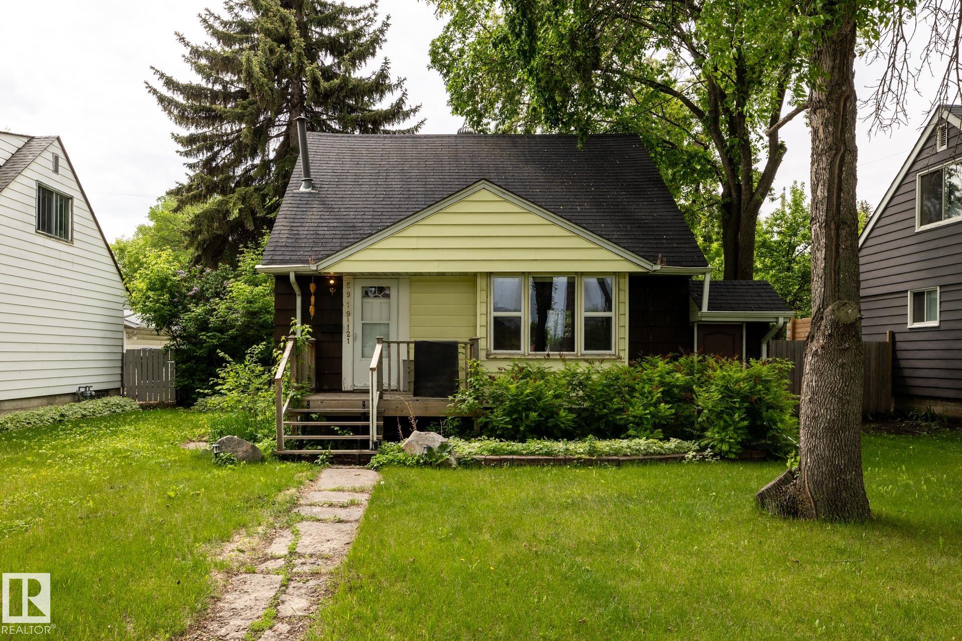 5919 121 Avenue, Edmonton, MLS® # E4492485