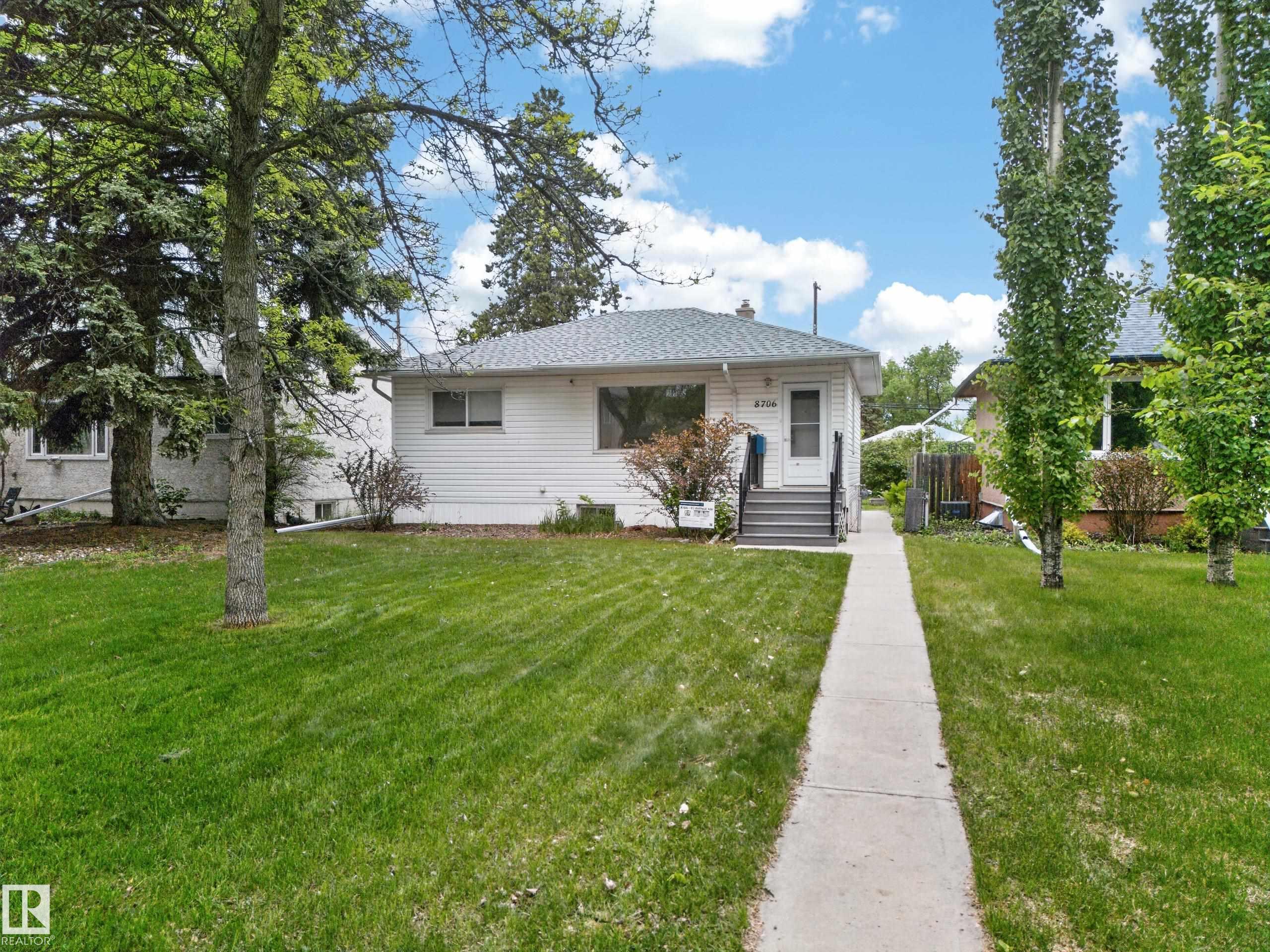 8706 83 Avenue, Edmonton, MLS® # E4492574