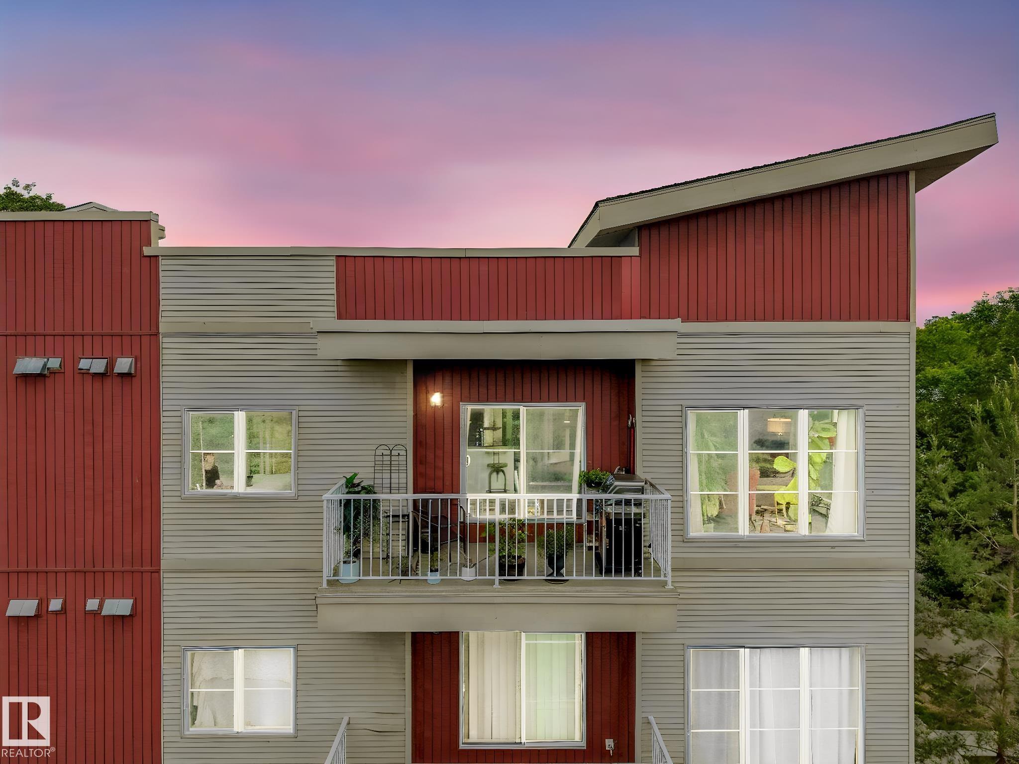 Real Estate Listing MLS E4492855