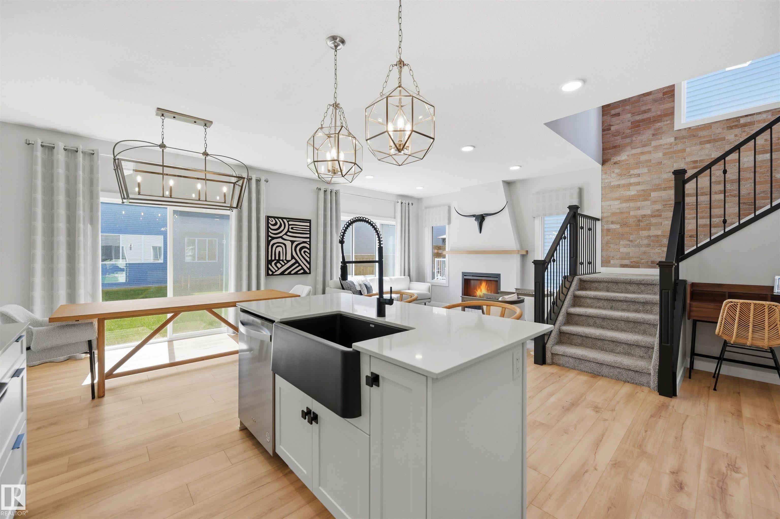 3243 Dixon Way, Edmonton, MLS® # E4492910