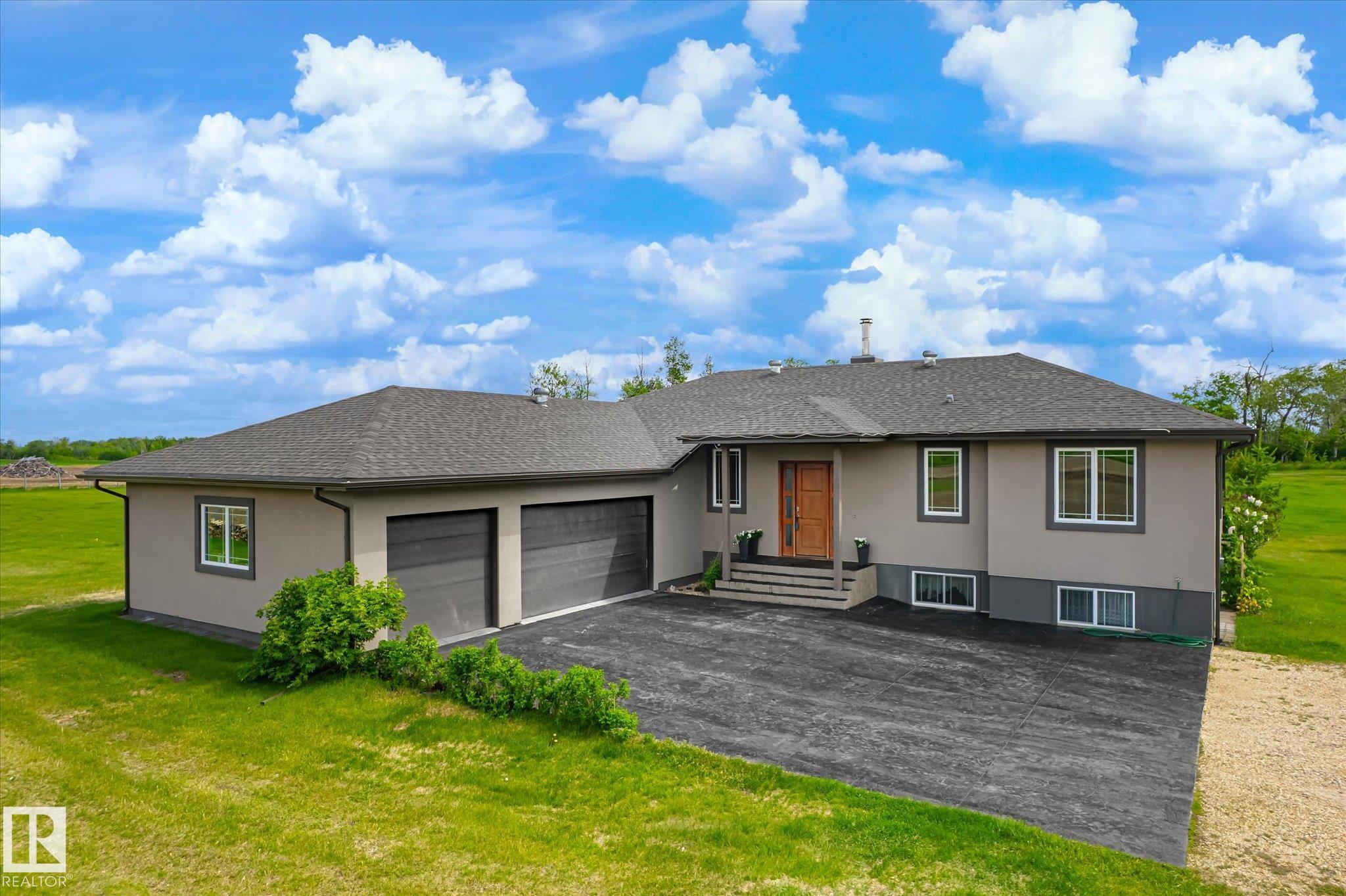 56217 Rge Road 242, Rural Sturgeon County, MLS® # E4493186