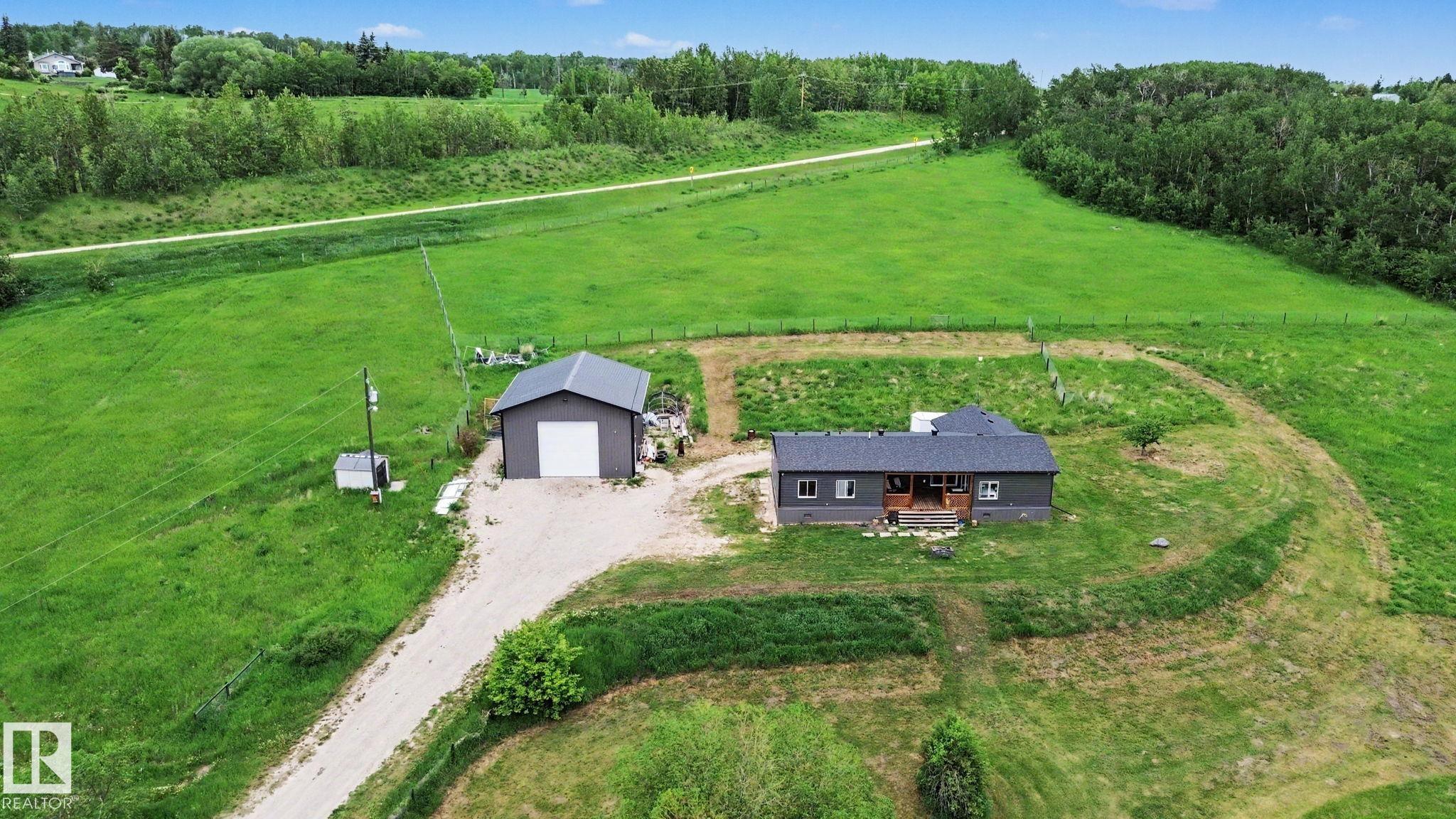 1422 Twp Road 550, Rural Lac Ste. Anne County, MLS® # E4494201