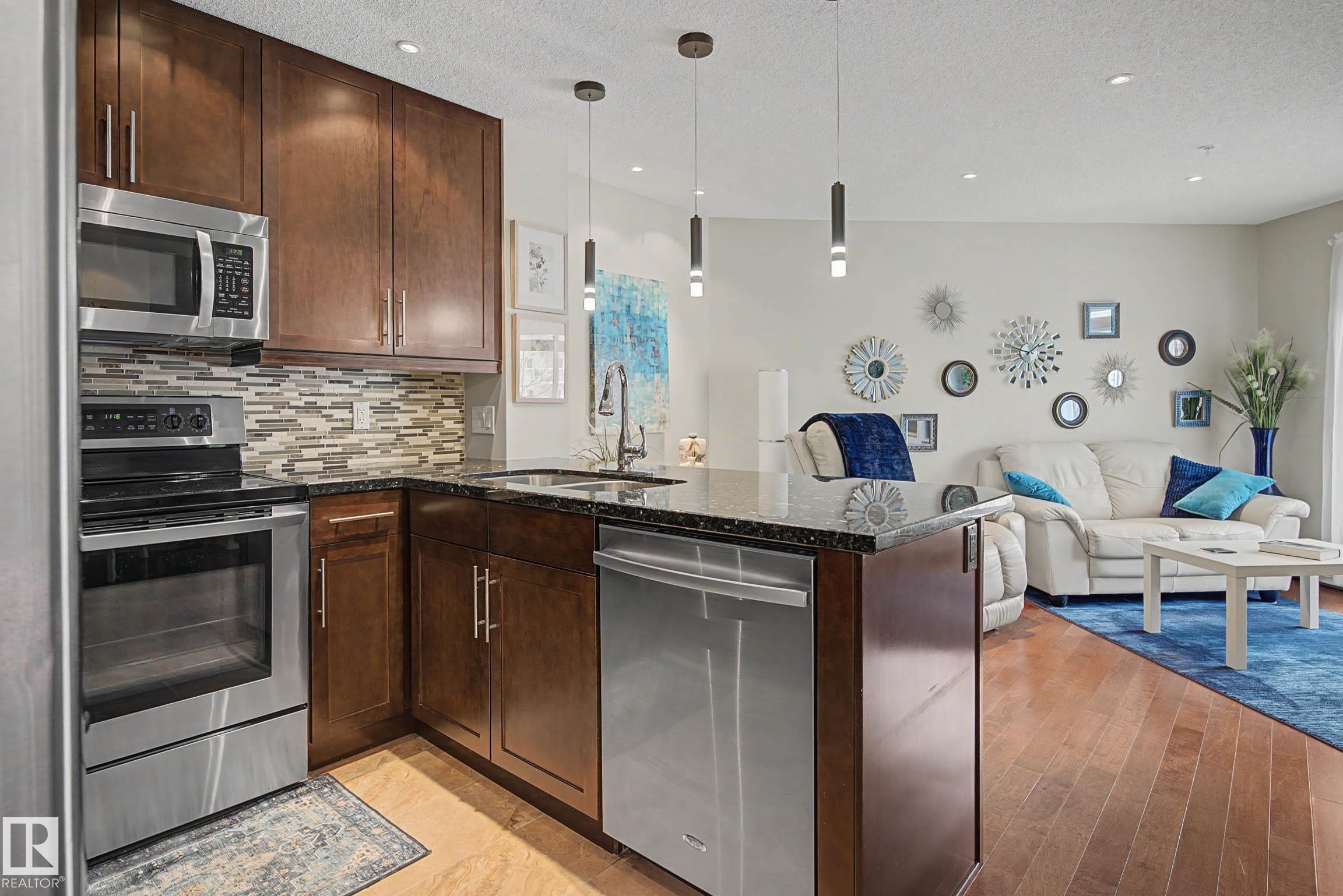 210 2204 44 Avenue, Edmonton, MLS® # E4494301