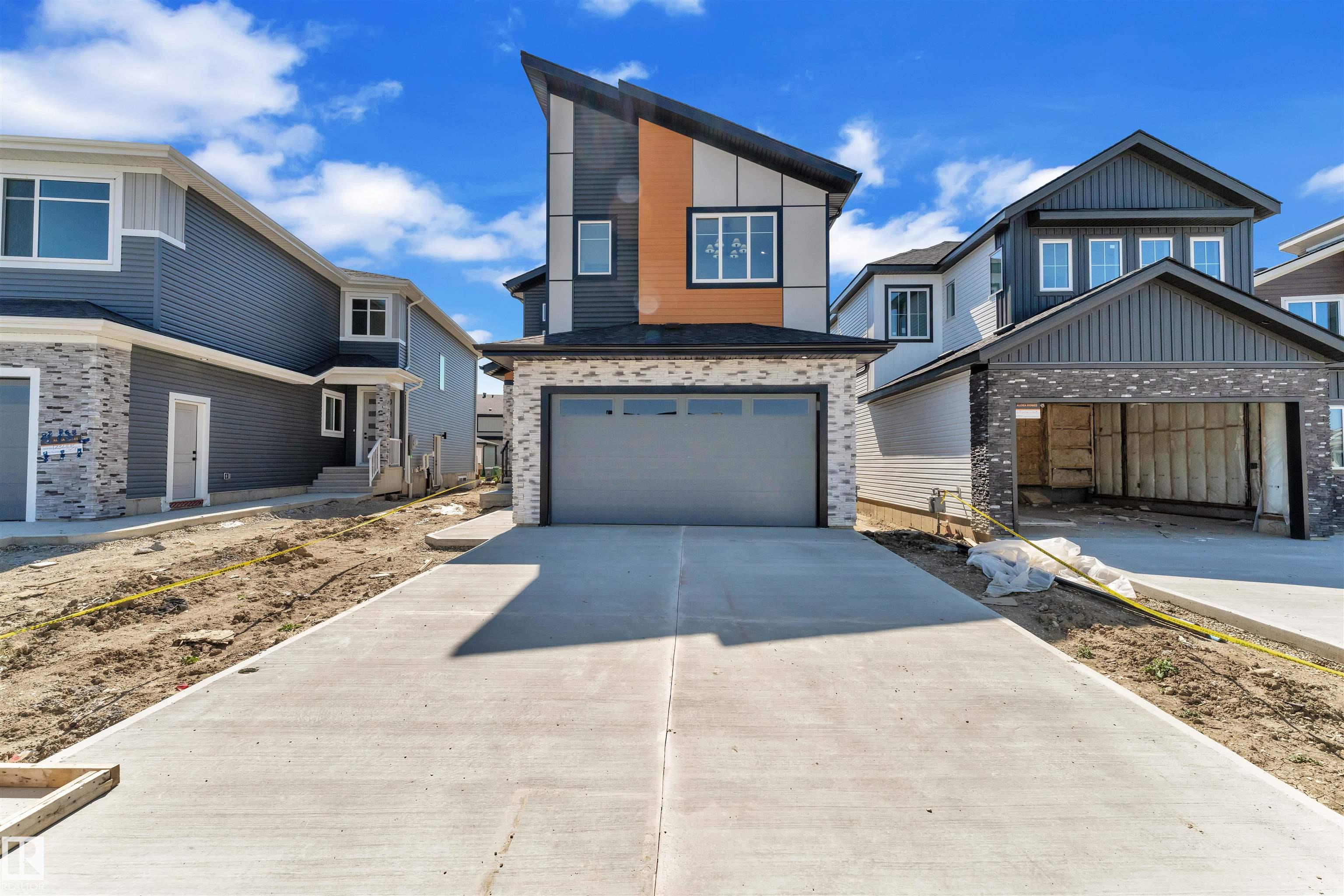 Real Estate Listing MLS E4494708