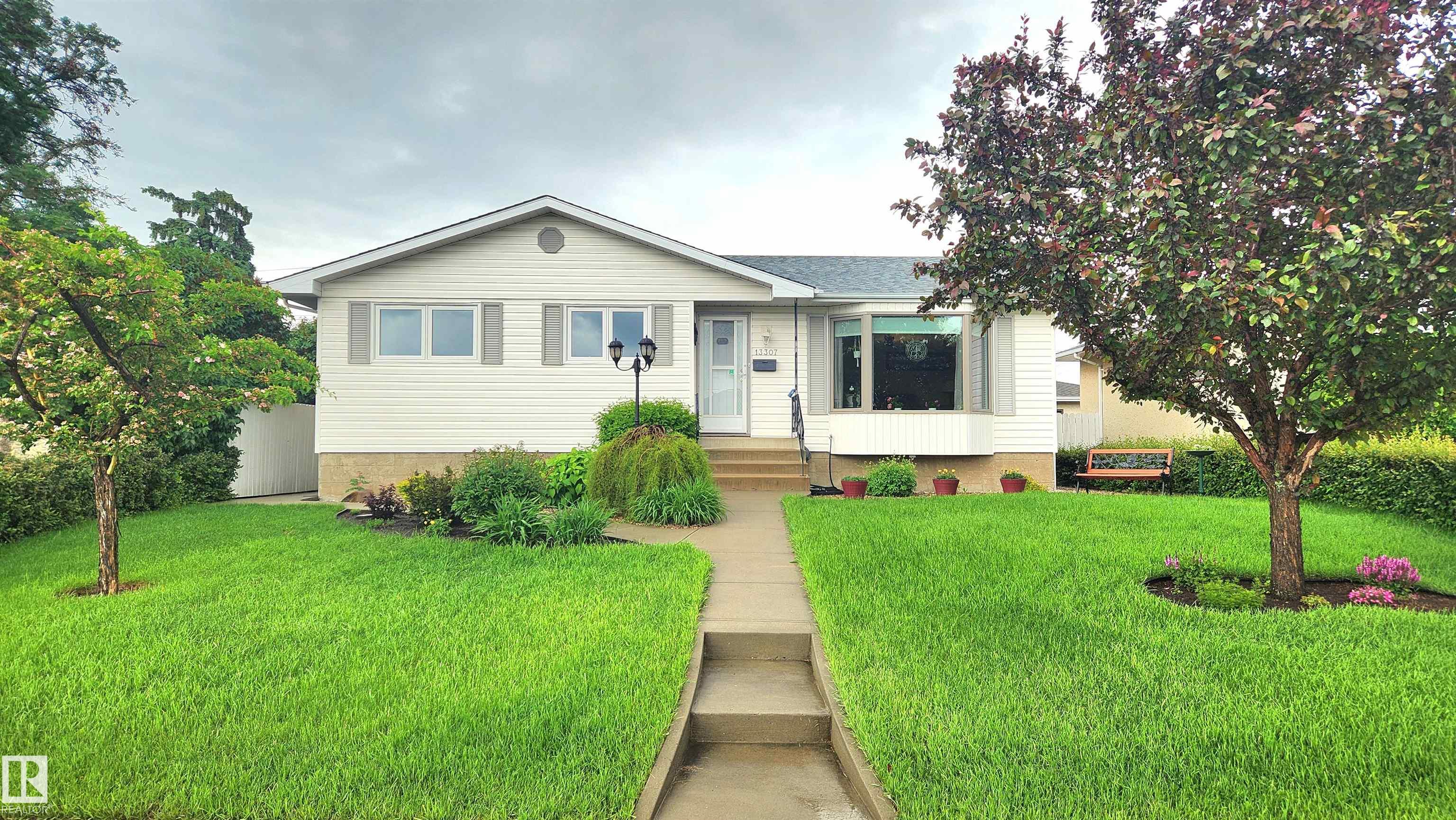 13307 Delwood Road, Edmonton, MLS® # E4494975