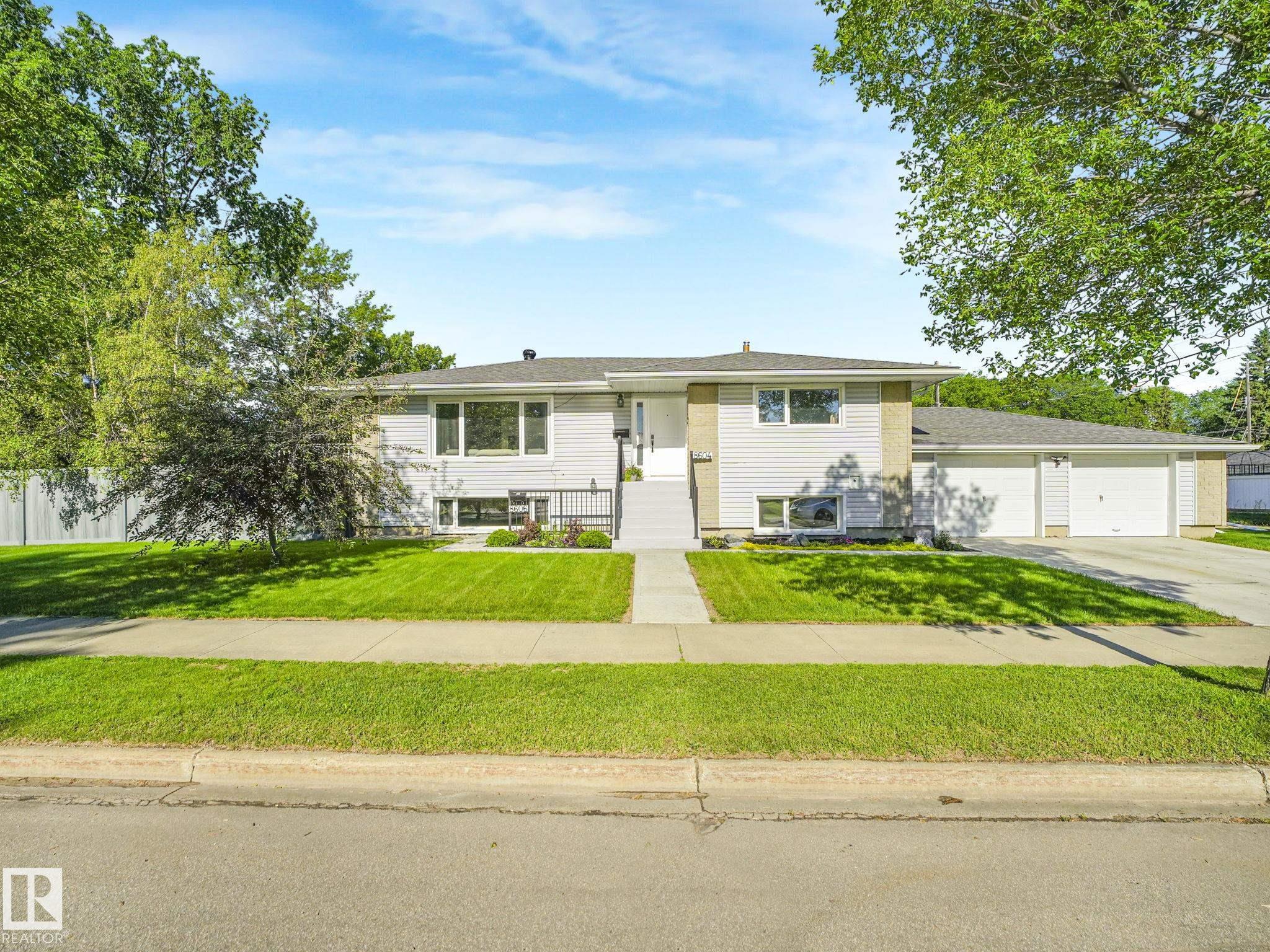 8604/8606 79 Street, Edmonton, MLS® # E4495425