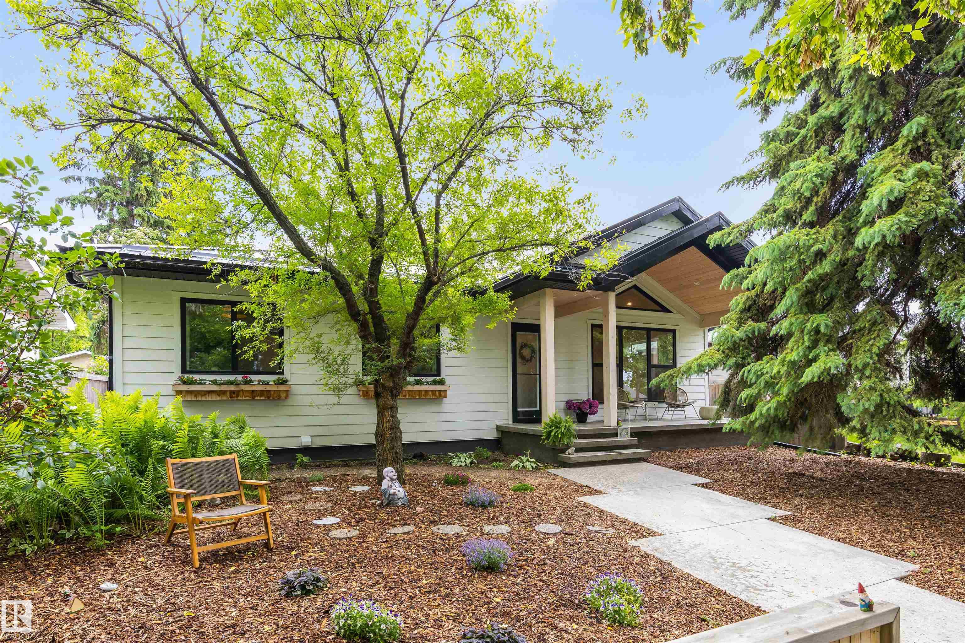 Real Estate Listing MLS E4495629