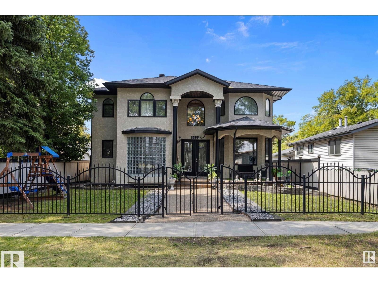 Real Estate Listing MLS E4495662