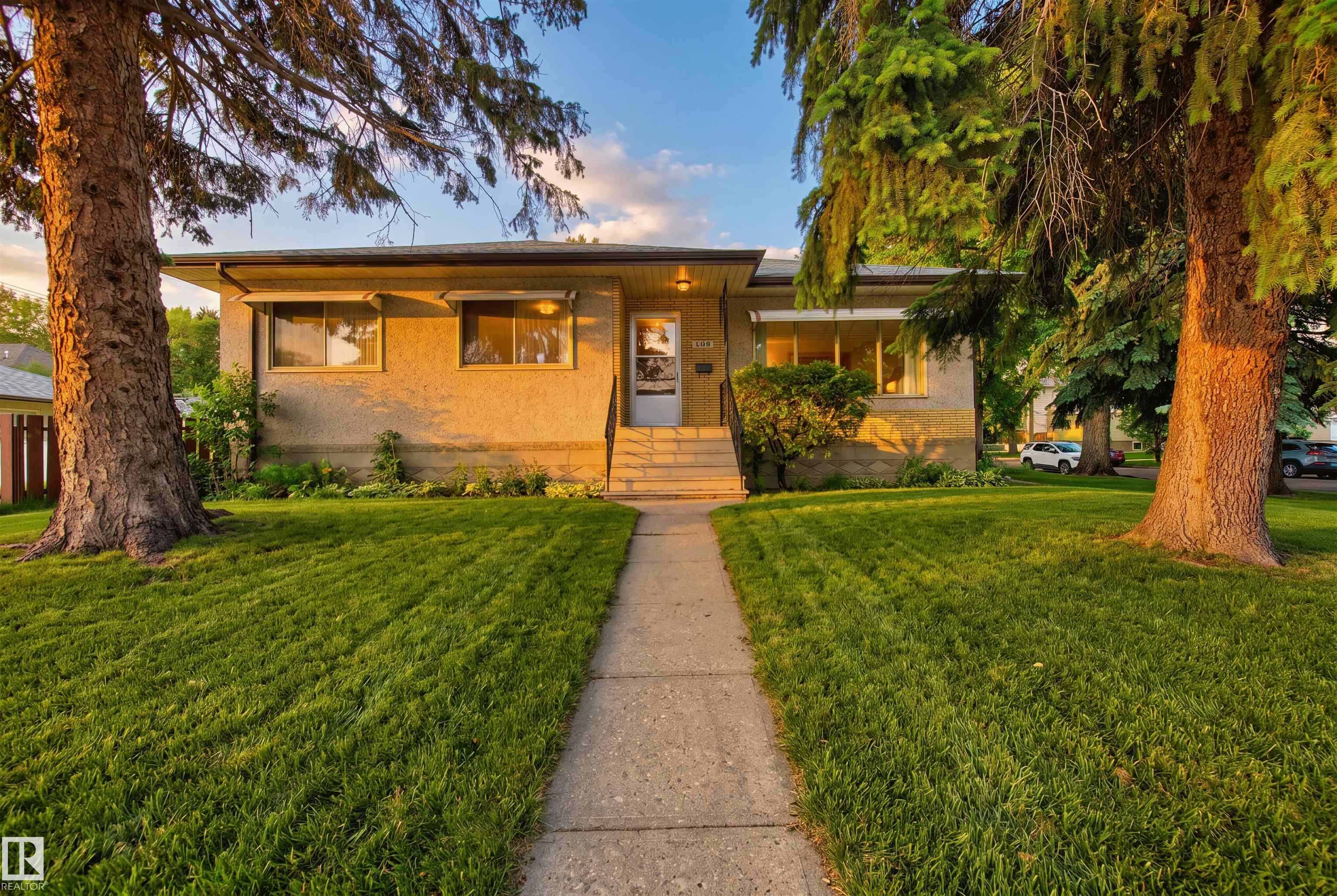 7704 104 Avenue, Edmonton, MLS® # E4495673
