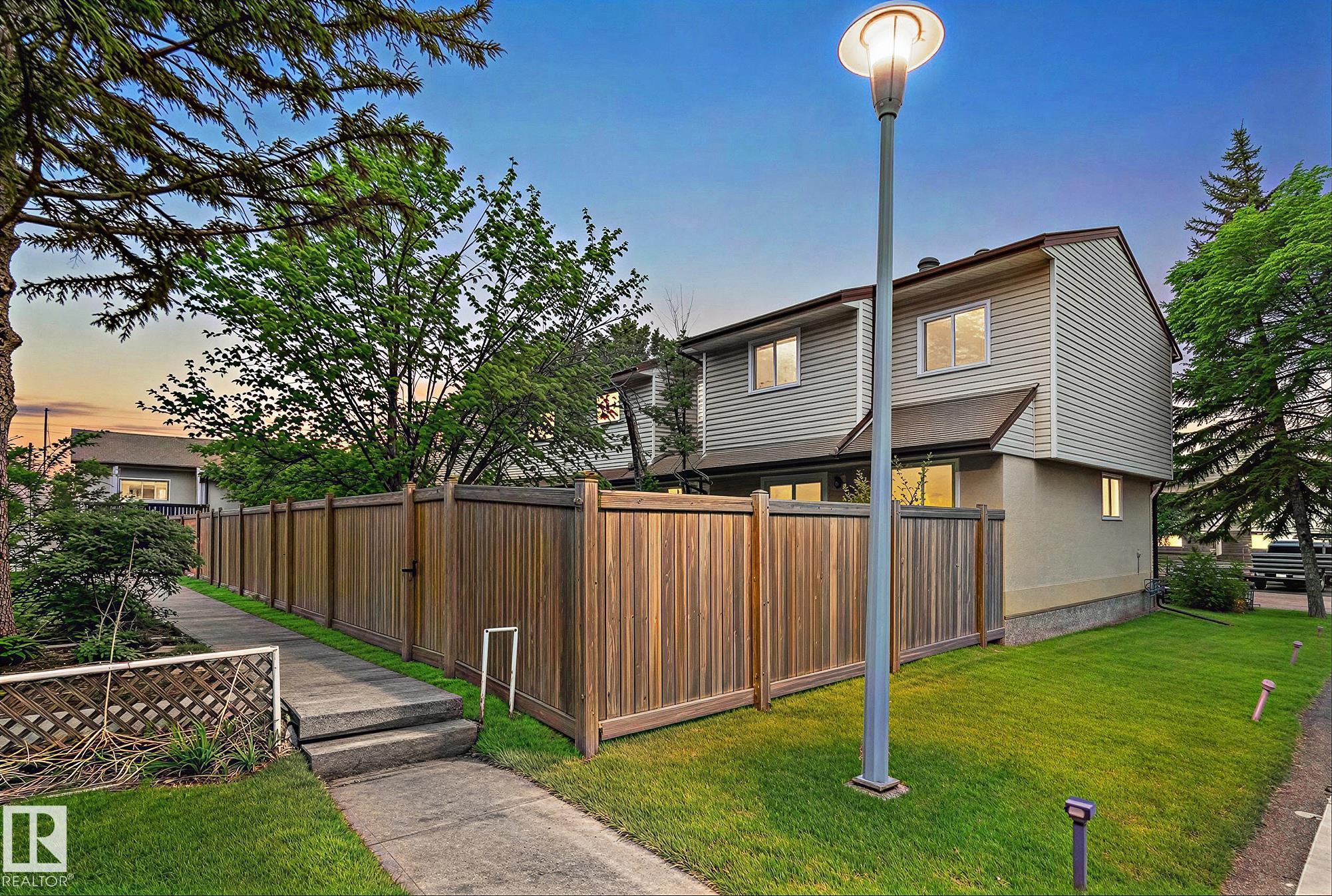 1767 Lakewood Road S, Edmonton, MLS® # E4495780