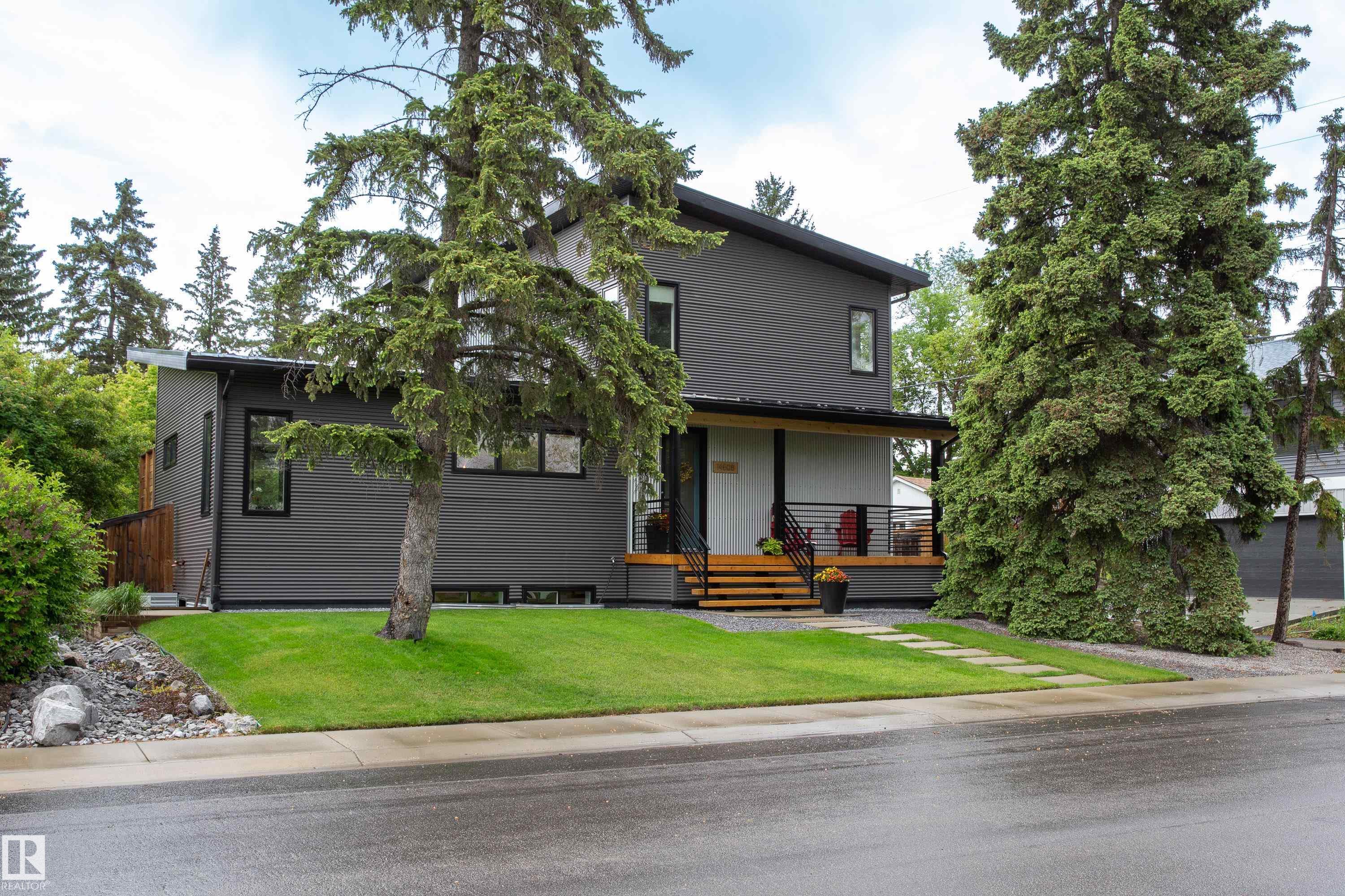 Real Estate Listing MLS E4495876