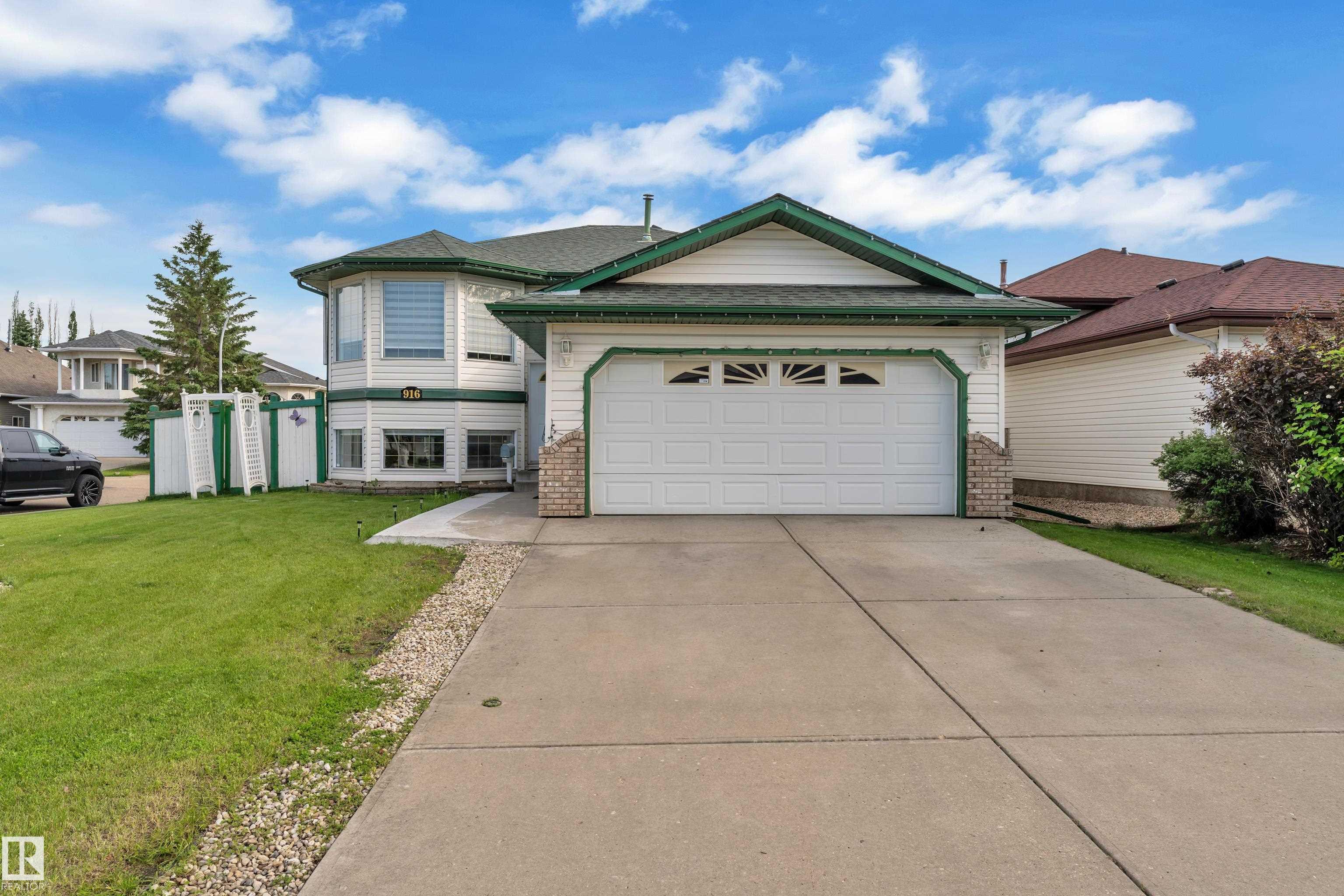 916 Jordan Crescent, Edmonton, MLS® # E4496109