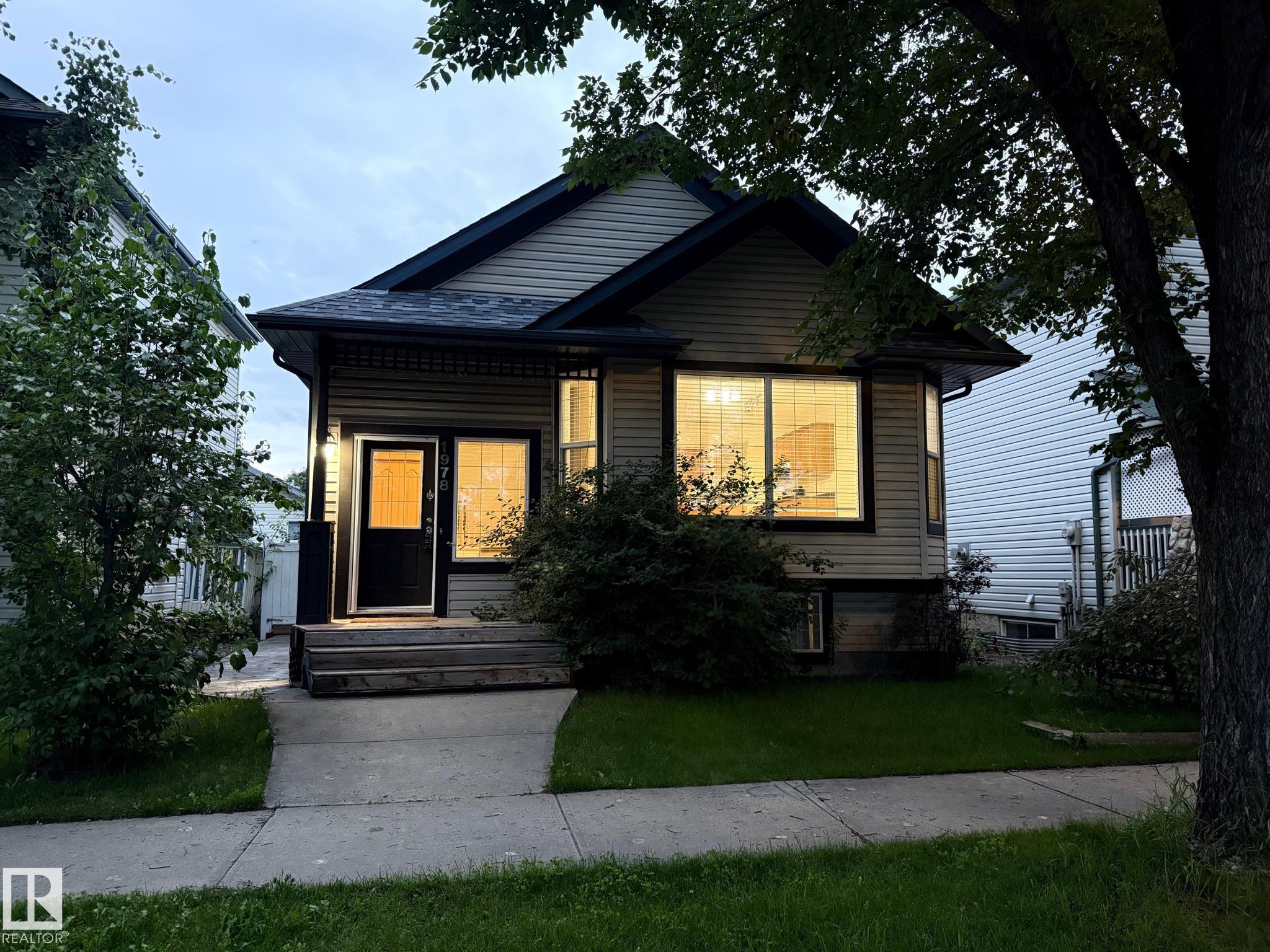 1978 Tomlinson Green Green, Edmonton, MLS® # E4496149