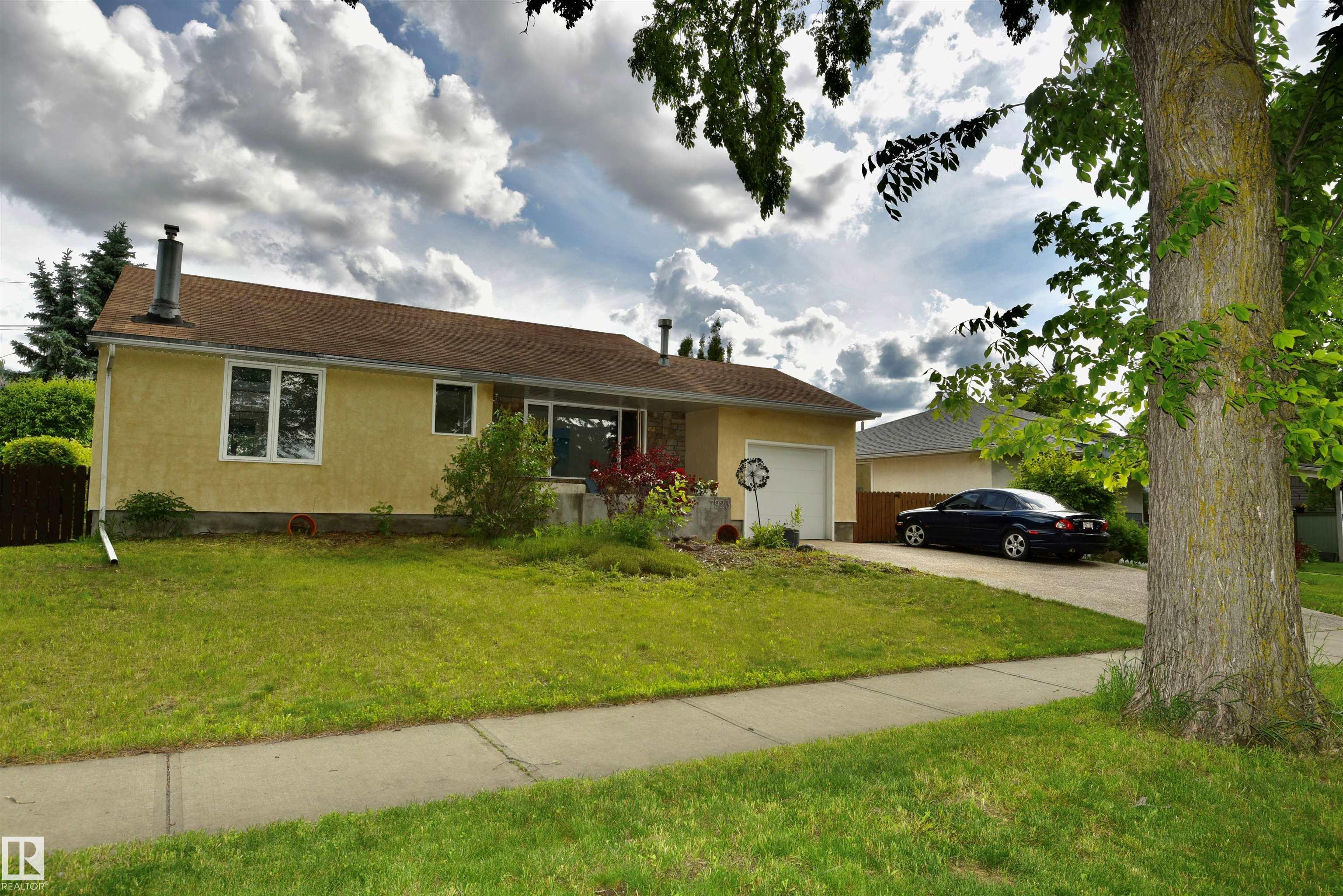 7923 94 Avenue Nw, Edmonton, MLS® # E4496428