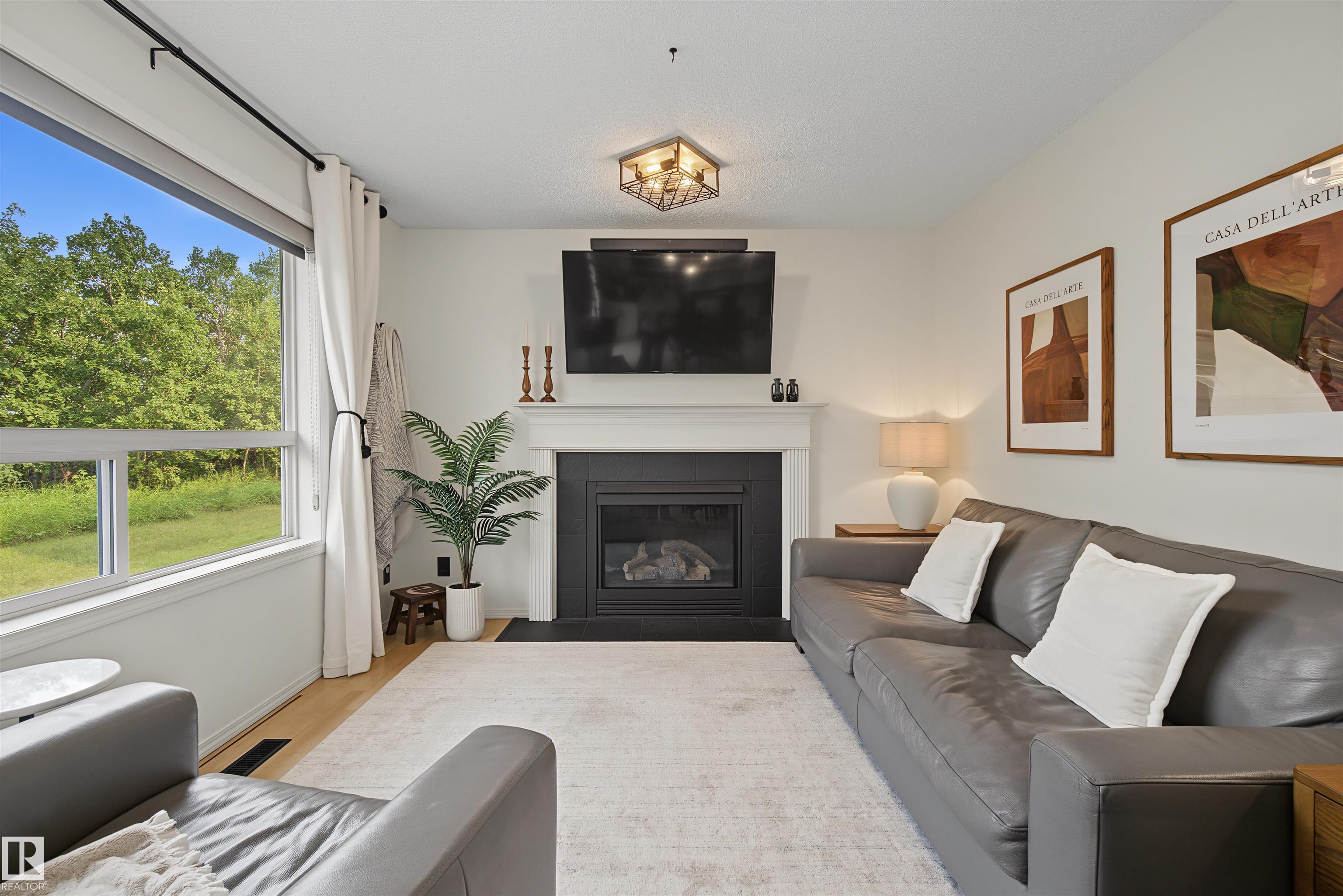 15 450 Hyndman Crescent, Edmonton, MLS® # E4496727