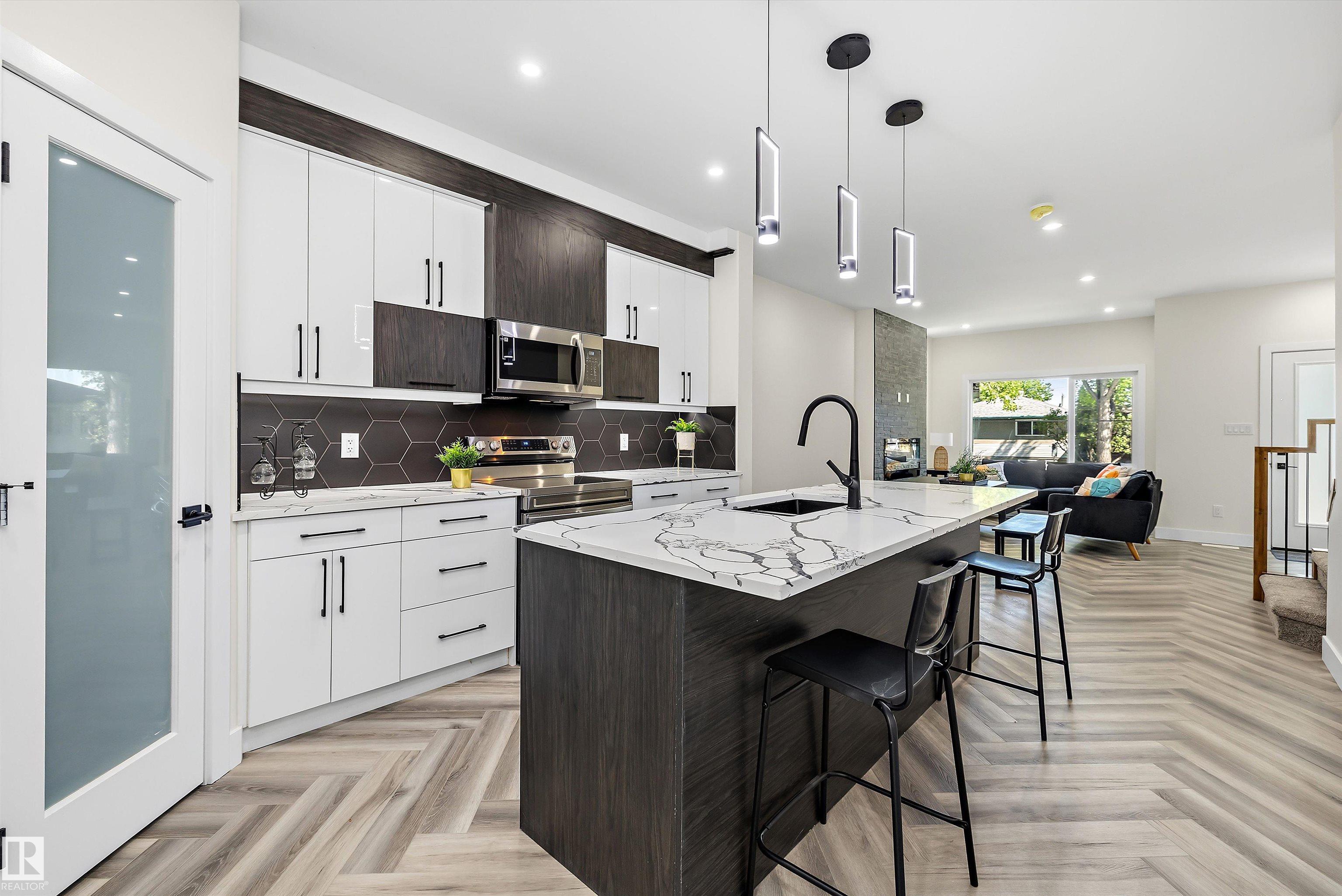 8319 81 Avenue Nw, Edmonton, MLS® # E4496824
