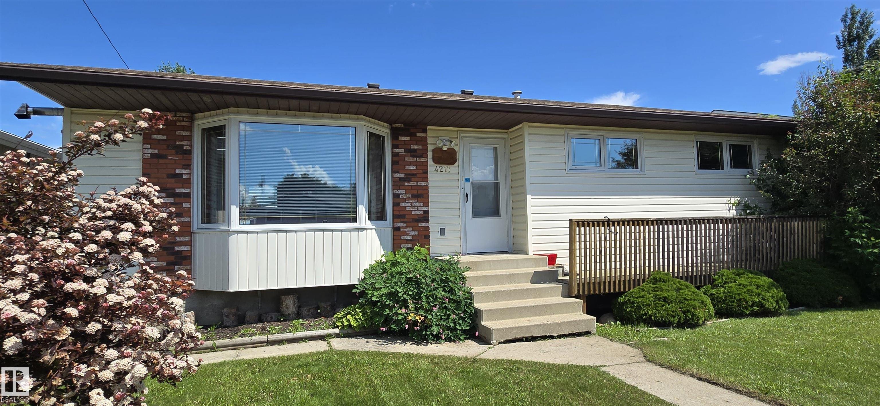4217 48a Street, Vegreville, MLS® # E4496999