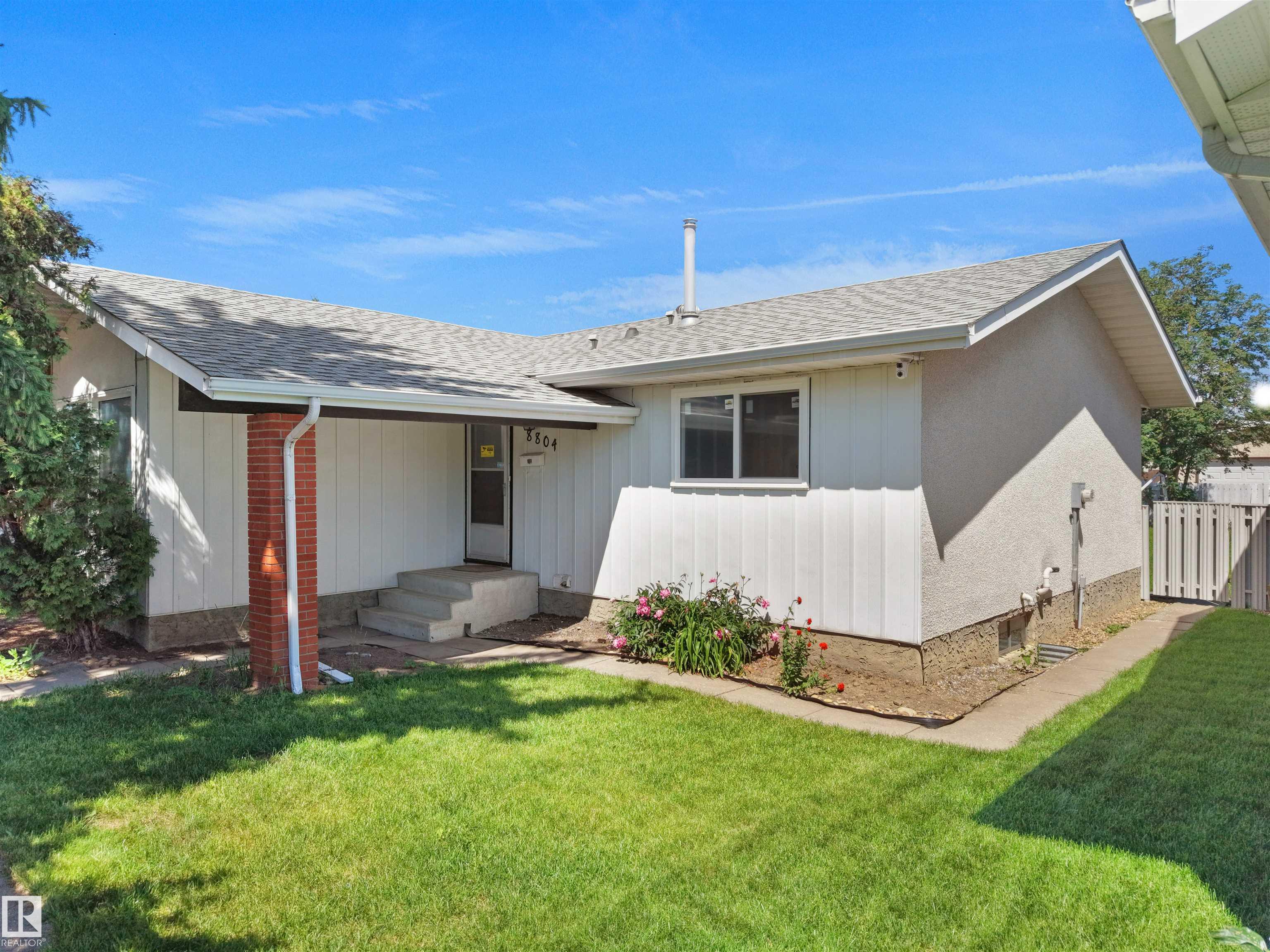 Real Estate Listing MLS E4498075