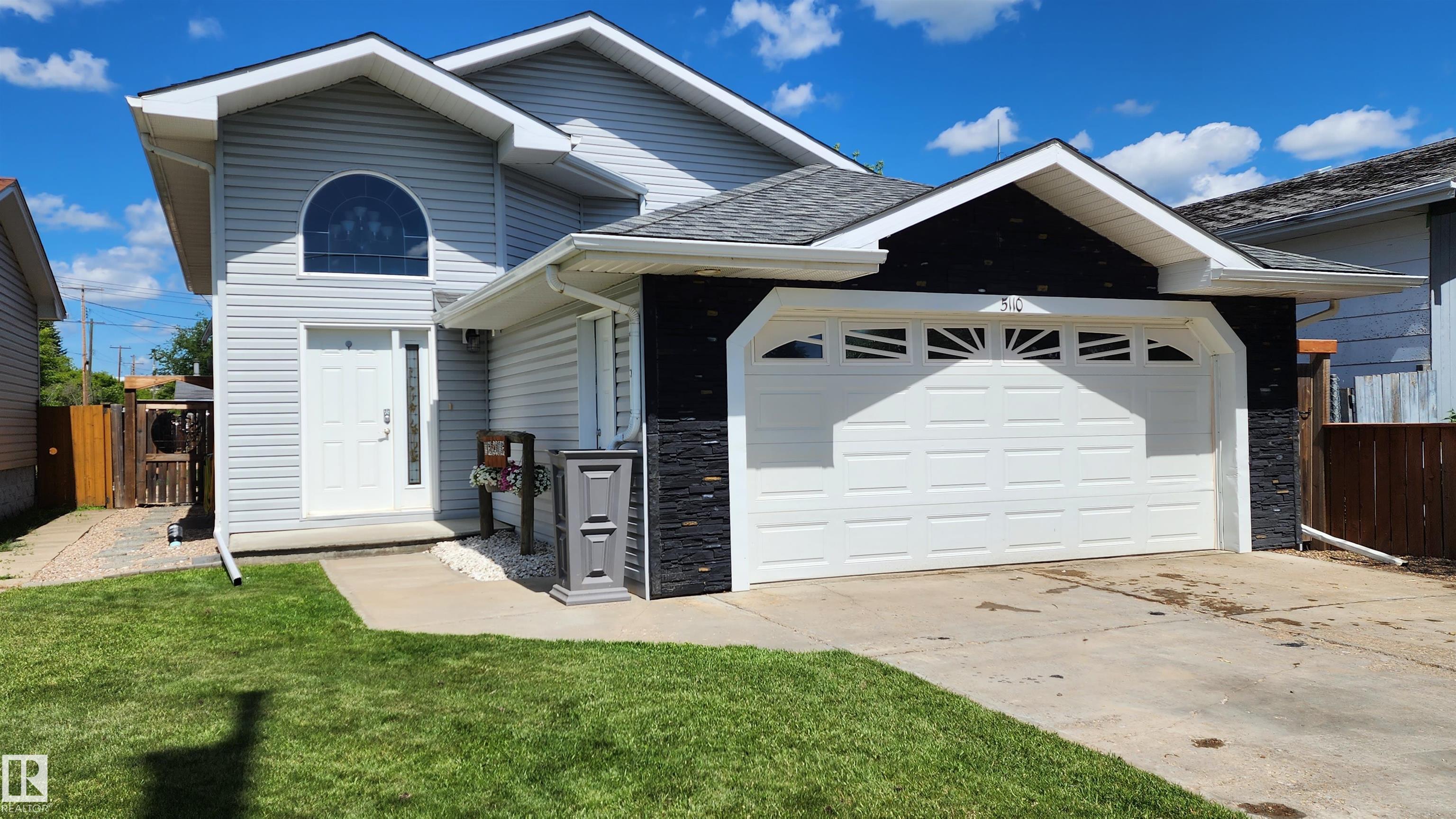 5110 50 Avenue, Elk Point, MLS® # E4498349