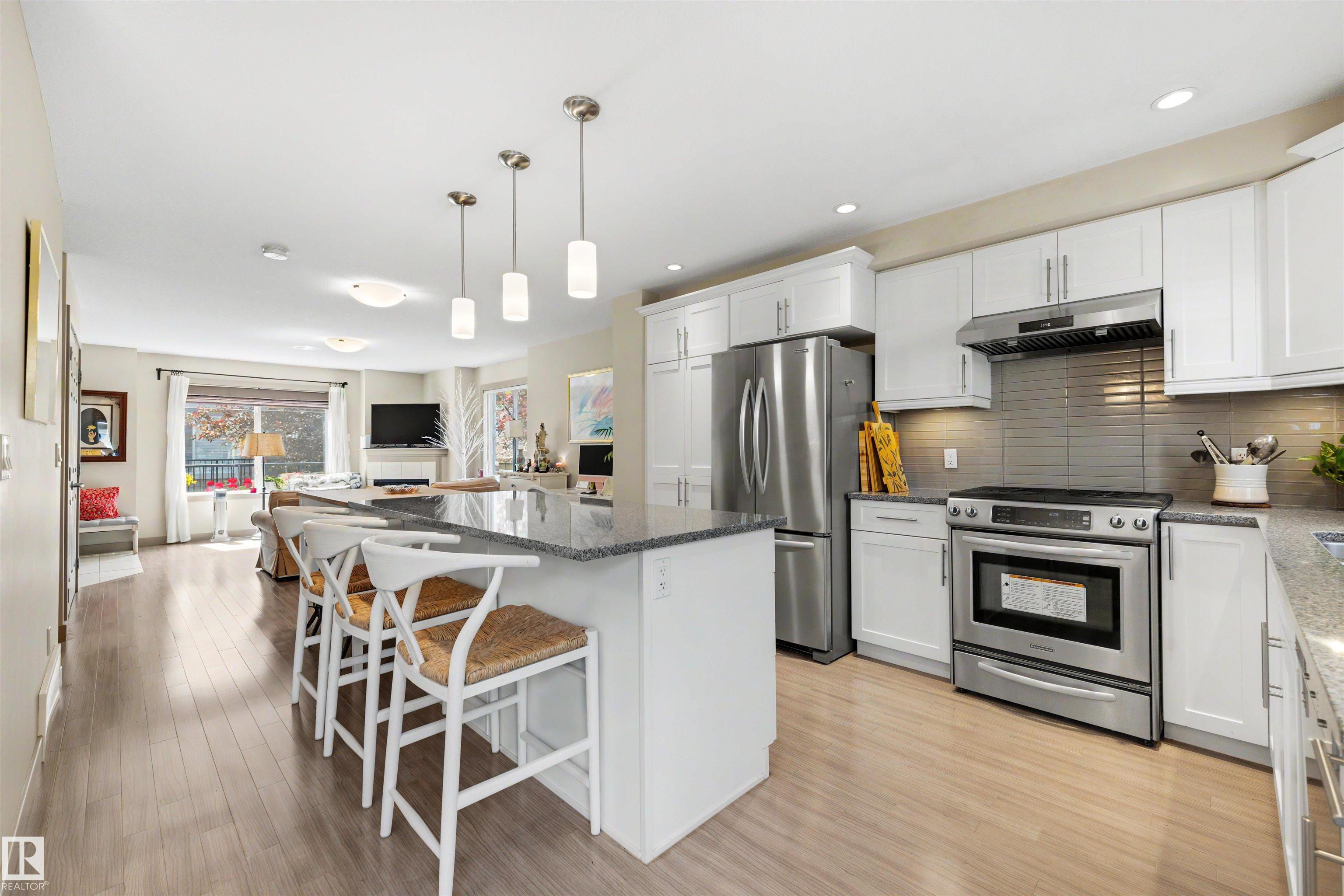 Real Estate Listing MLS E4498364