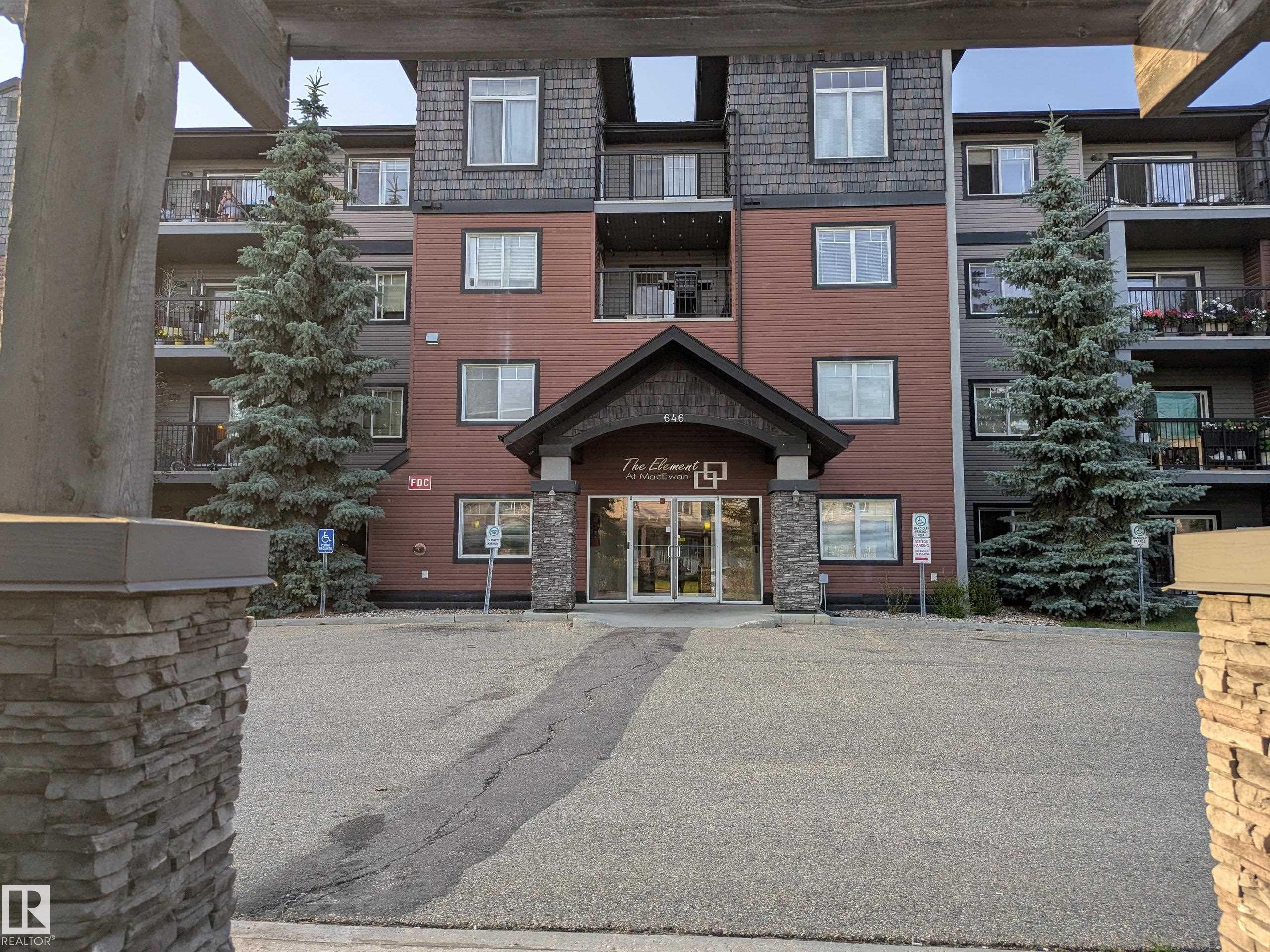 Real Estate Listing MLS E4499493