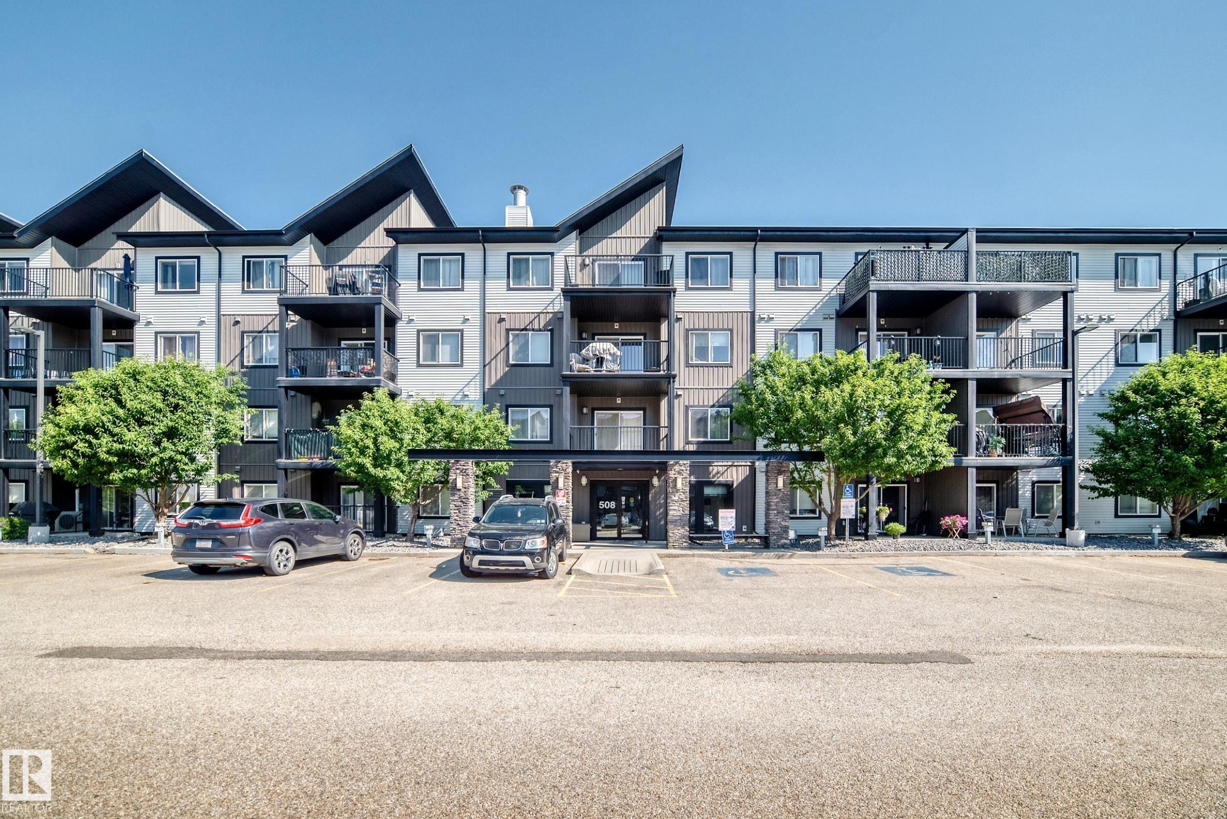 Real Estate Listing MLS E4499765
