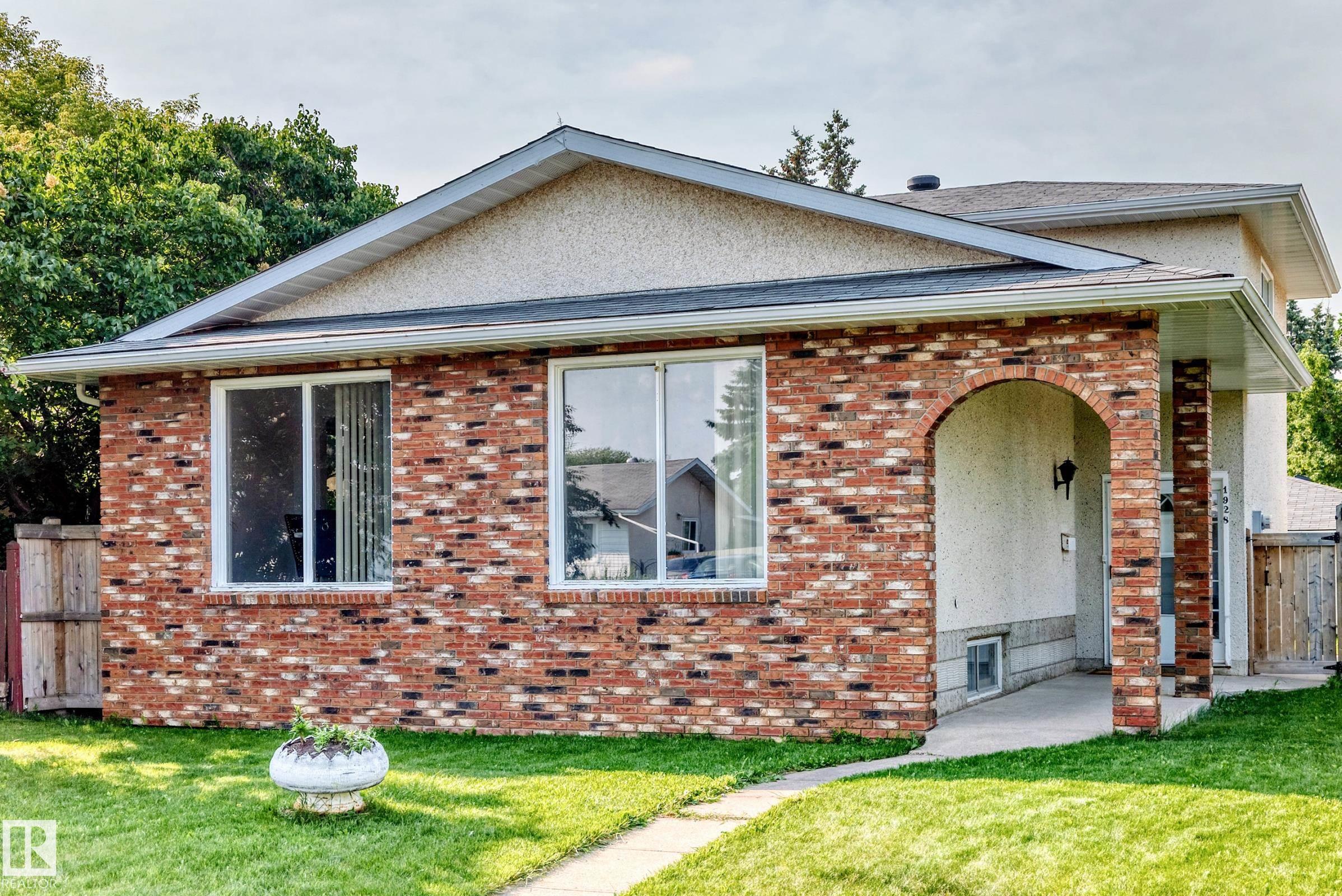 1928 68 Street, Edmonton, MLS® # E4499773