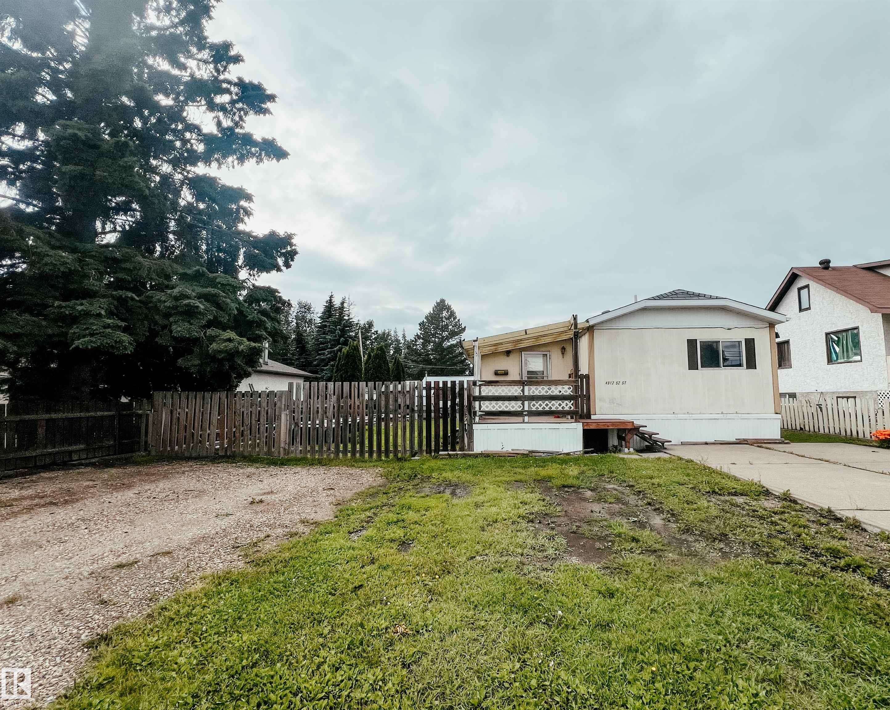 4912 52 Street, Entwistle, MLS® # E4499856