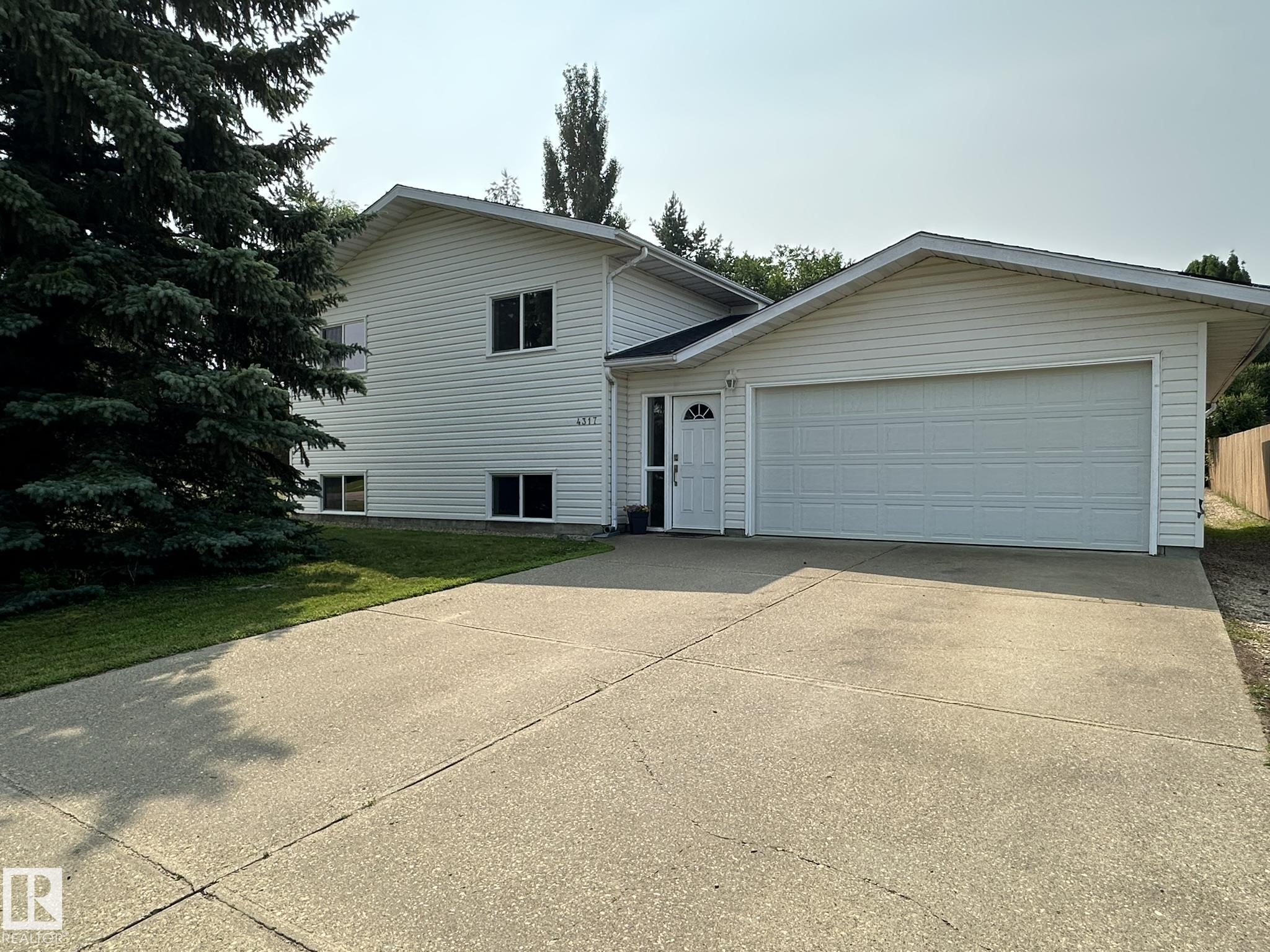 4317 & 4309 54 Avenue, Smoky Lake Town, MLS® # E4500154