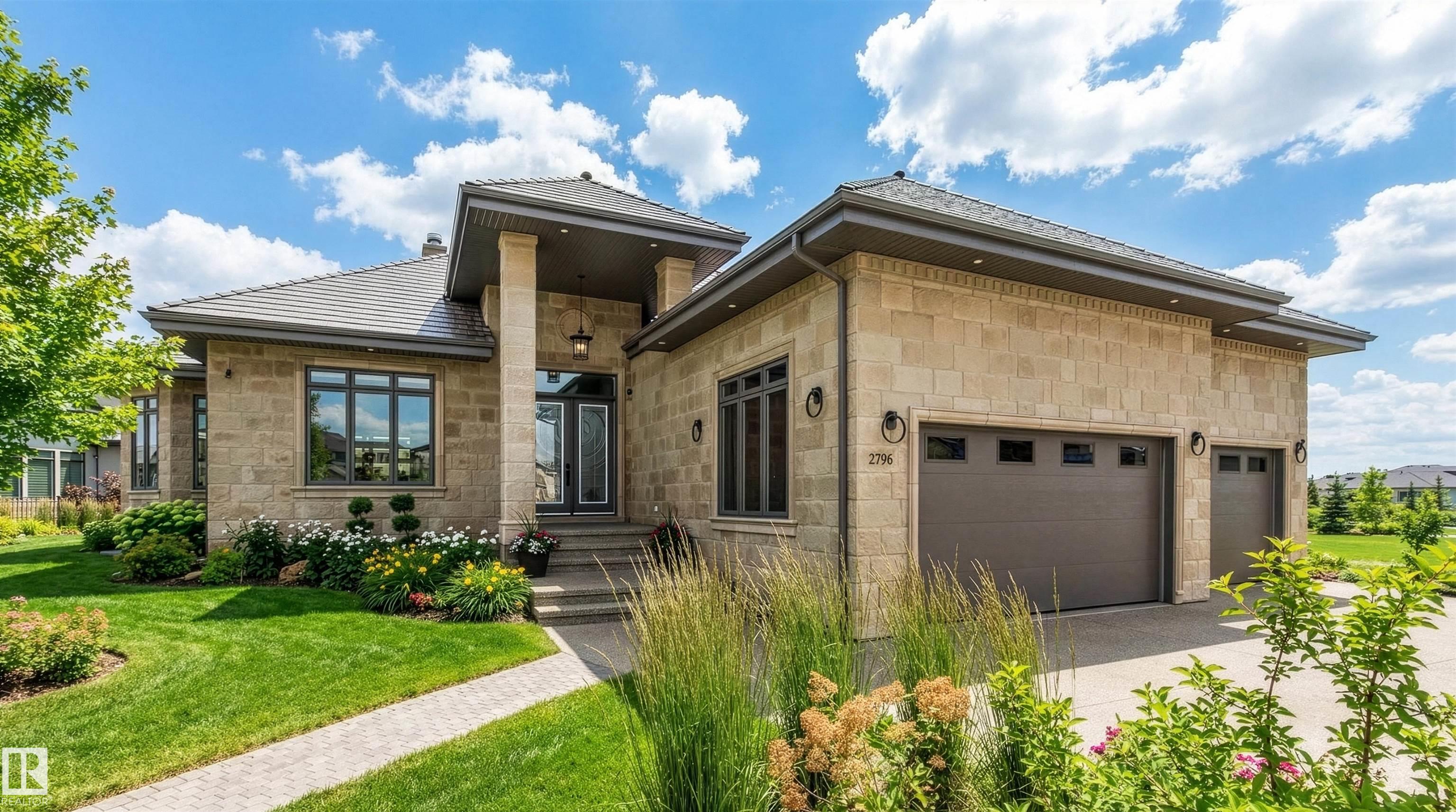 2796 Wheaton Drive, Edmonton, MLS® # E4501484