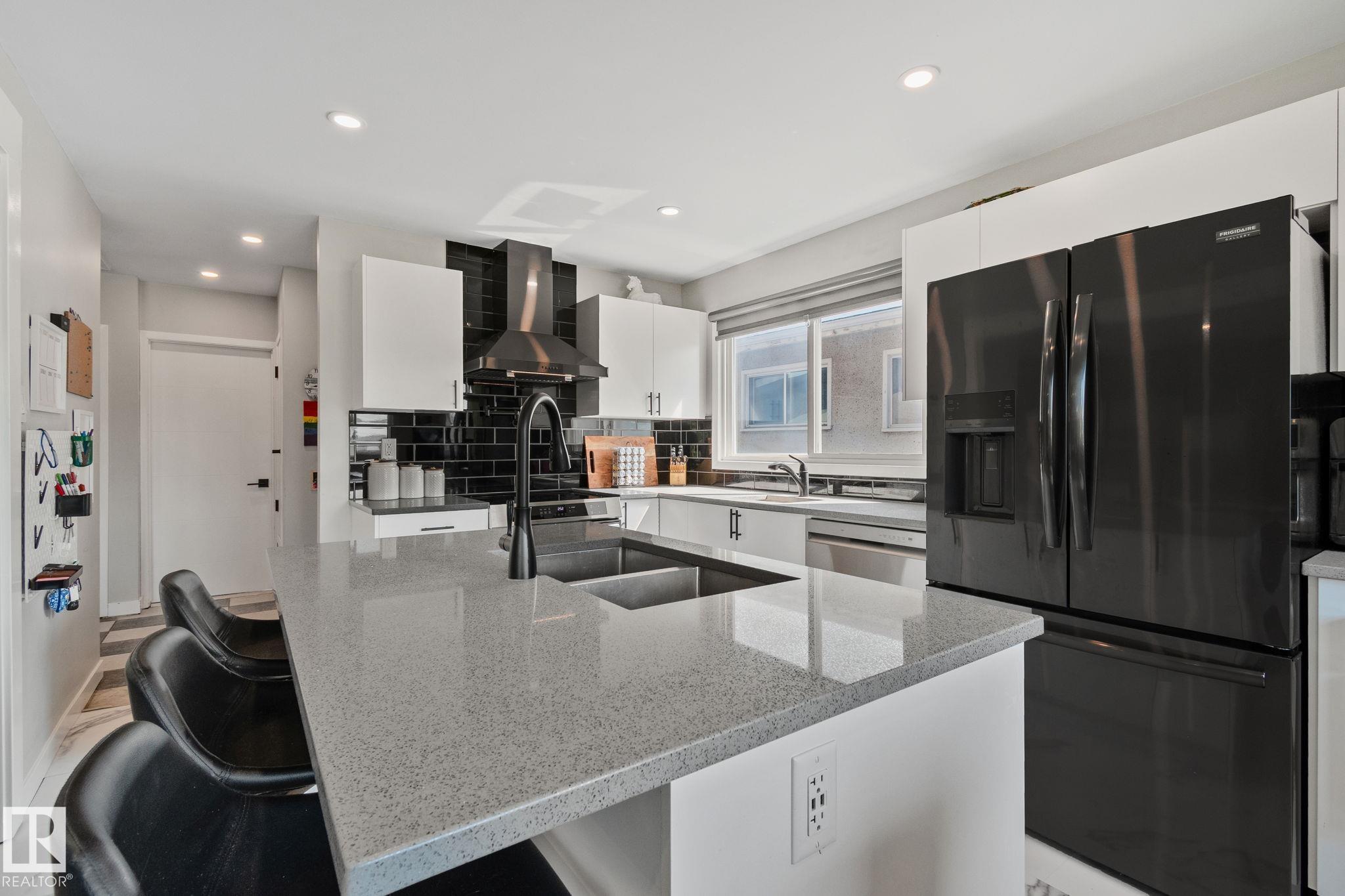 4723 105 Street, Edmonton, MLS® # E4501645