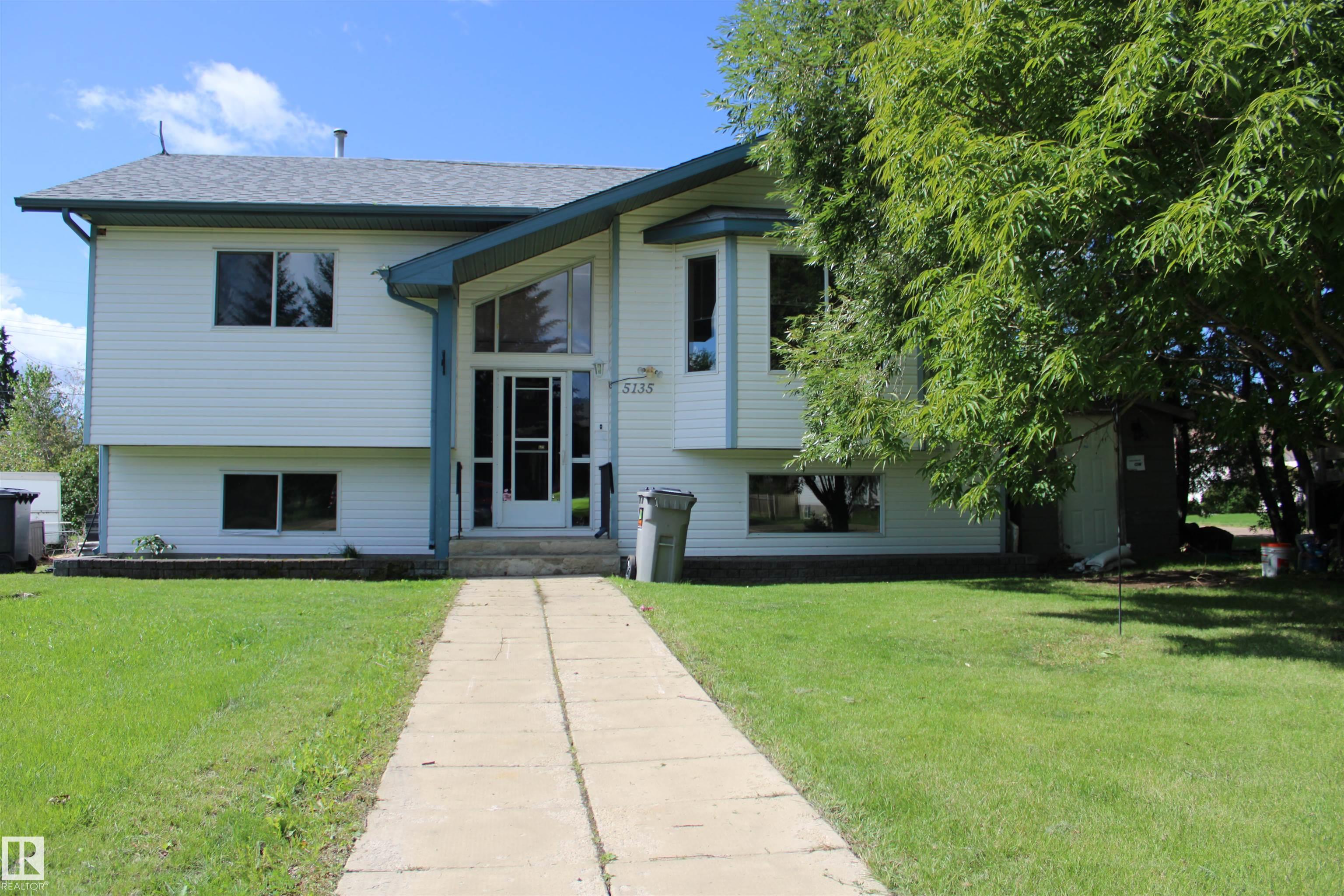 5135 55 Avenue Nw, Mundare, MLS® # E4501963