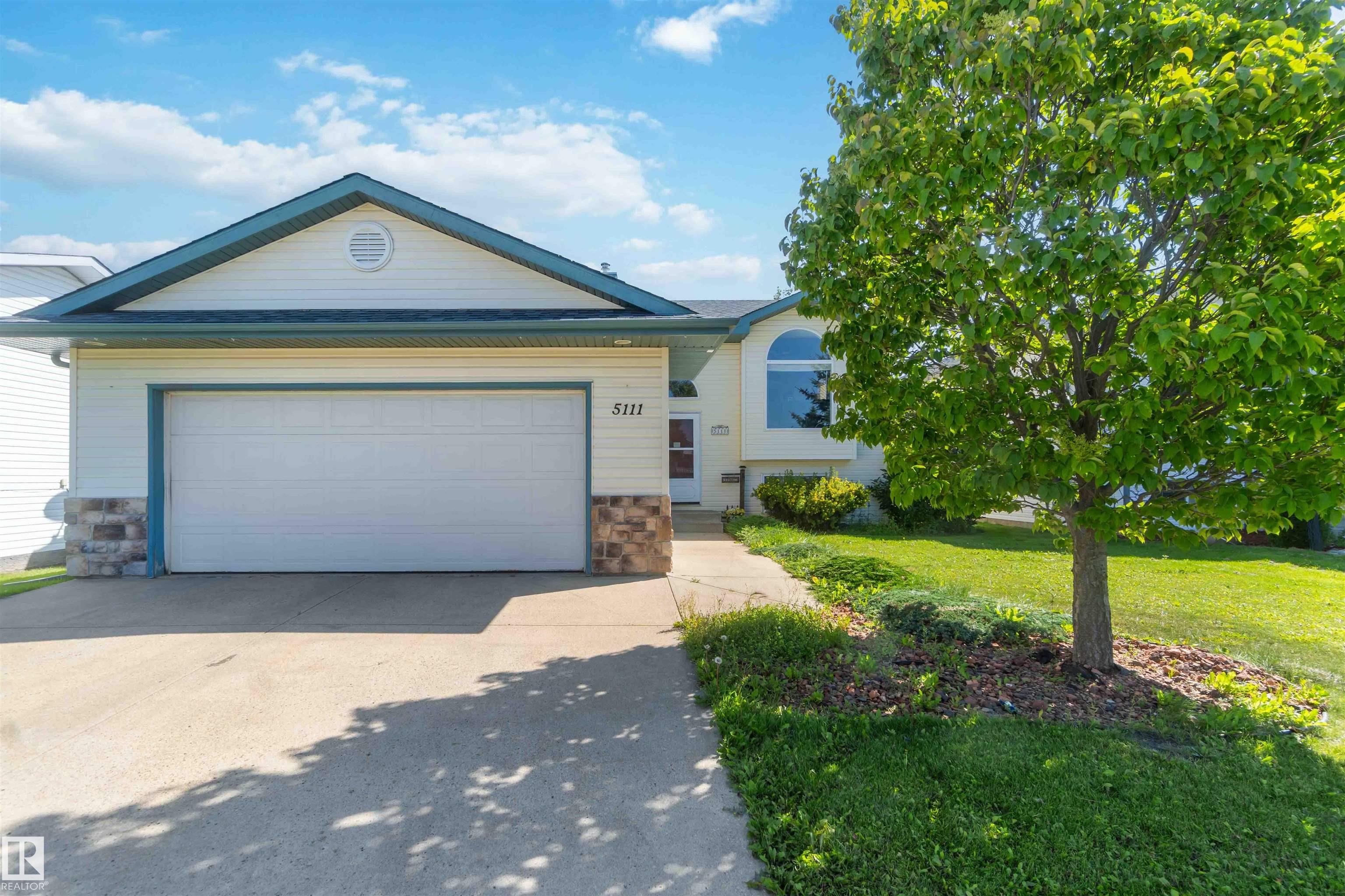 5111 52 Street, Legal, MLS® # E4504219