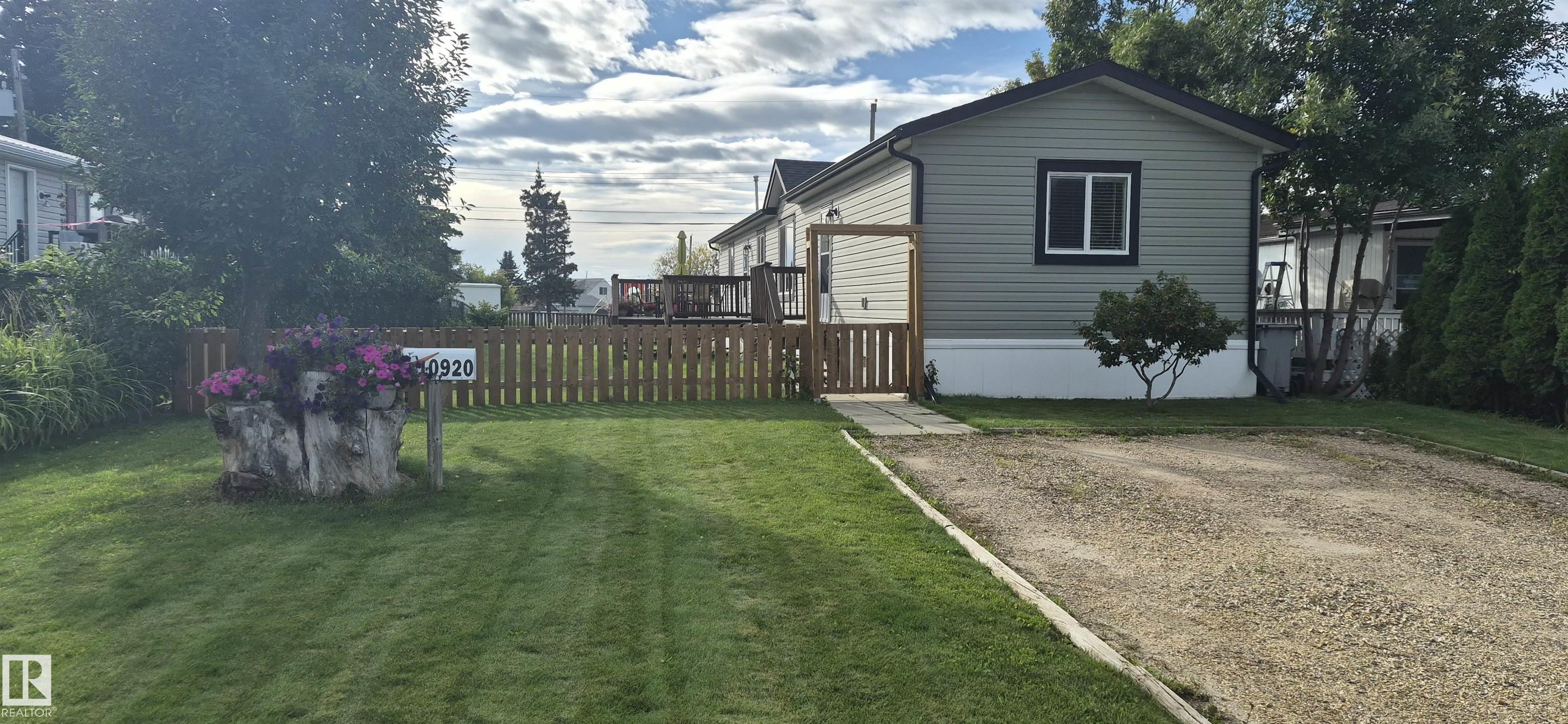 10920 100 Avenue, Westlock, MLS® # E4507815
