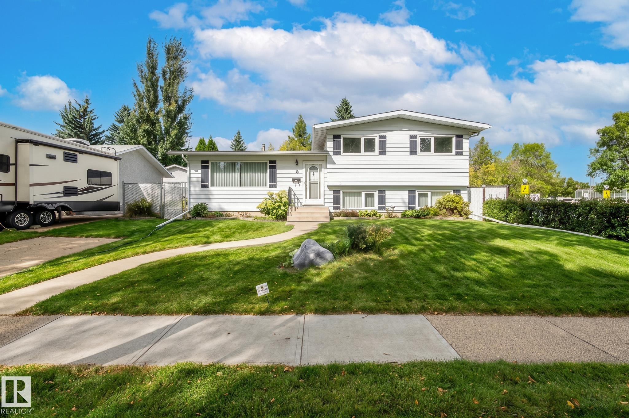 2 Lester Crescent, St. Albert, MLS® # E4508524