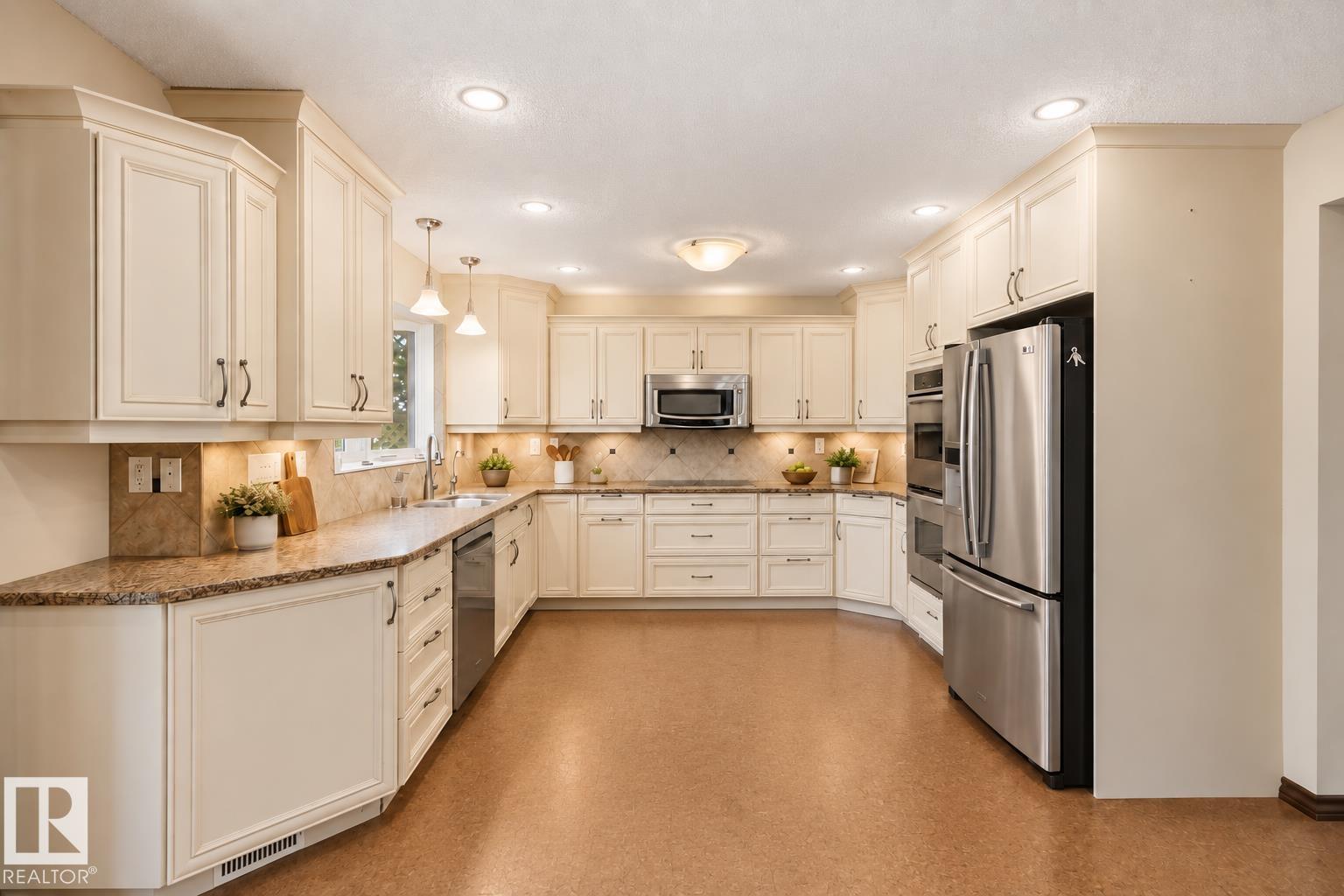 1006 Lueders Crescent, Sherwood Park, MLS® # E4509085