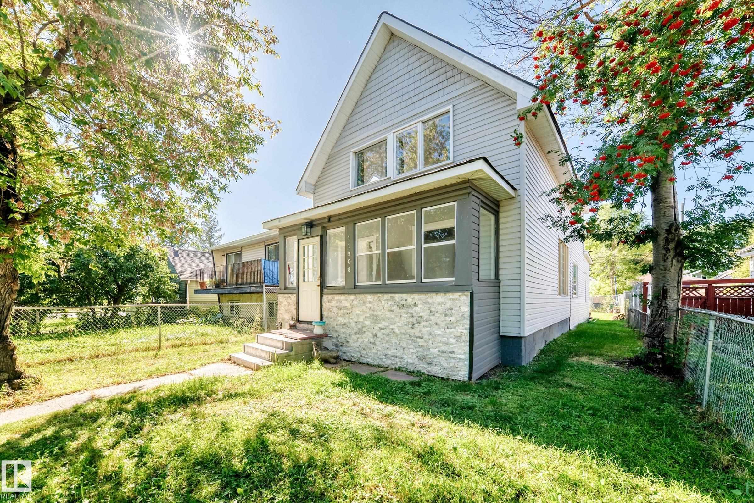 Real Estate Listing MLS E4510564