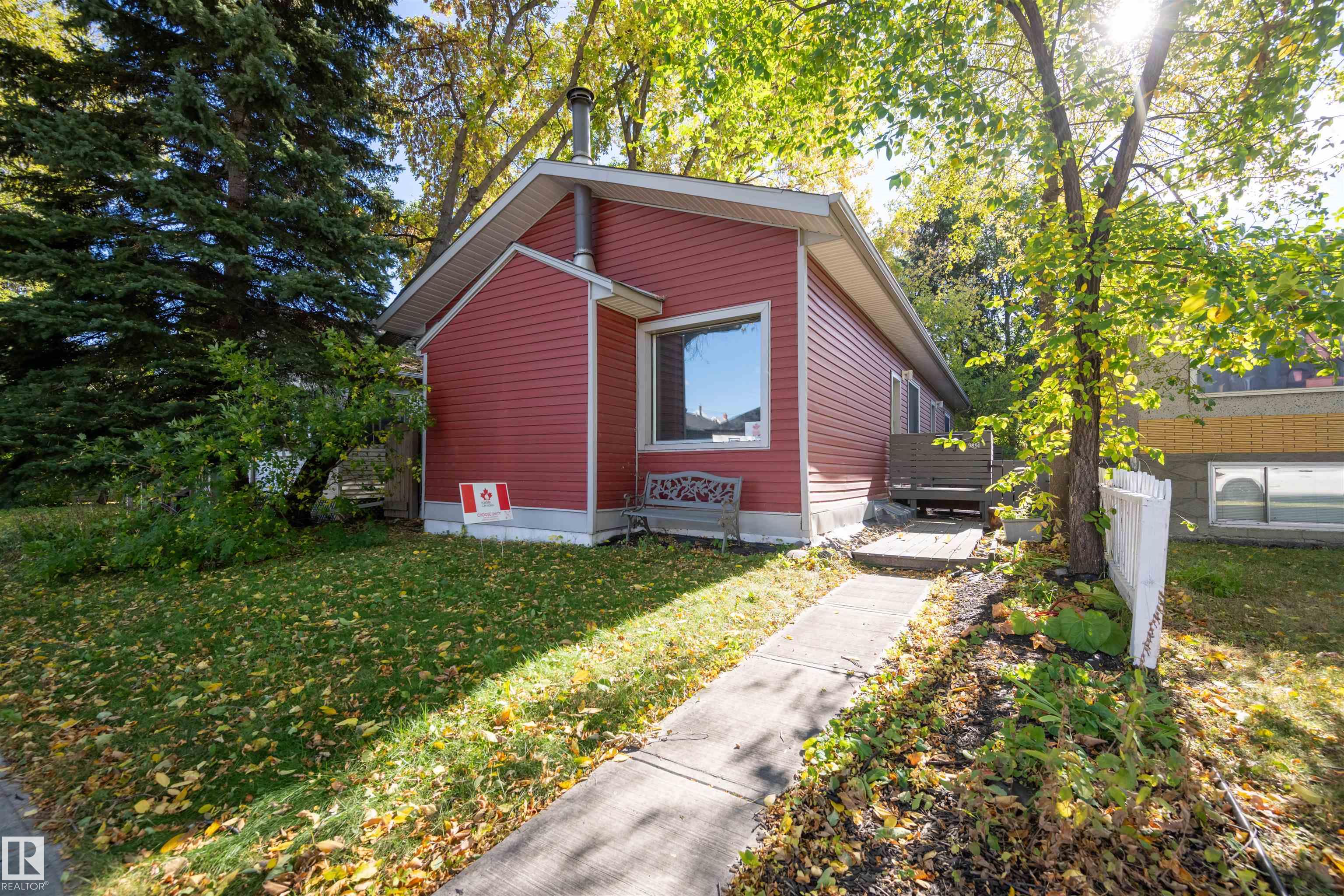 Real Estate Listing MLS E4512012